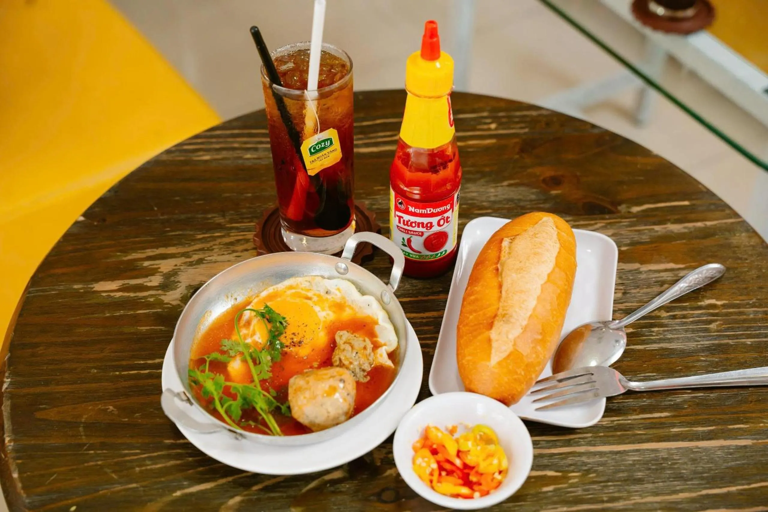 Food and drinks in Kim Thuy Hotel