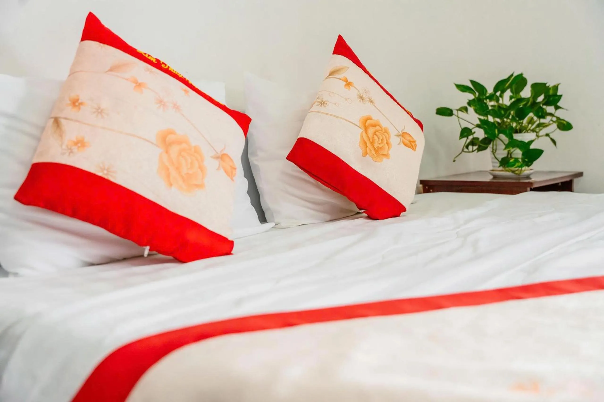 Photo of the whole room, Bed in Kim Thuy Hotel