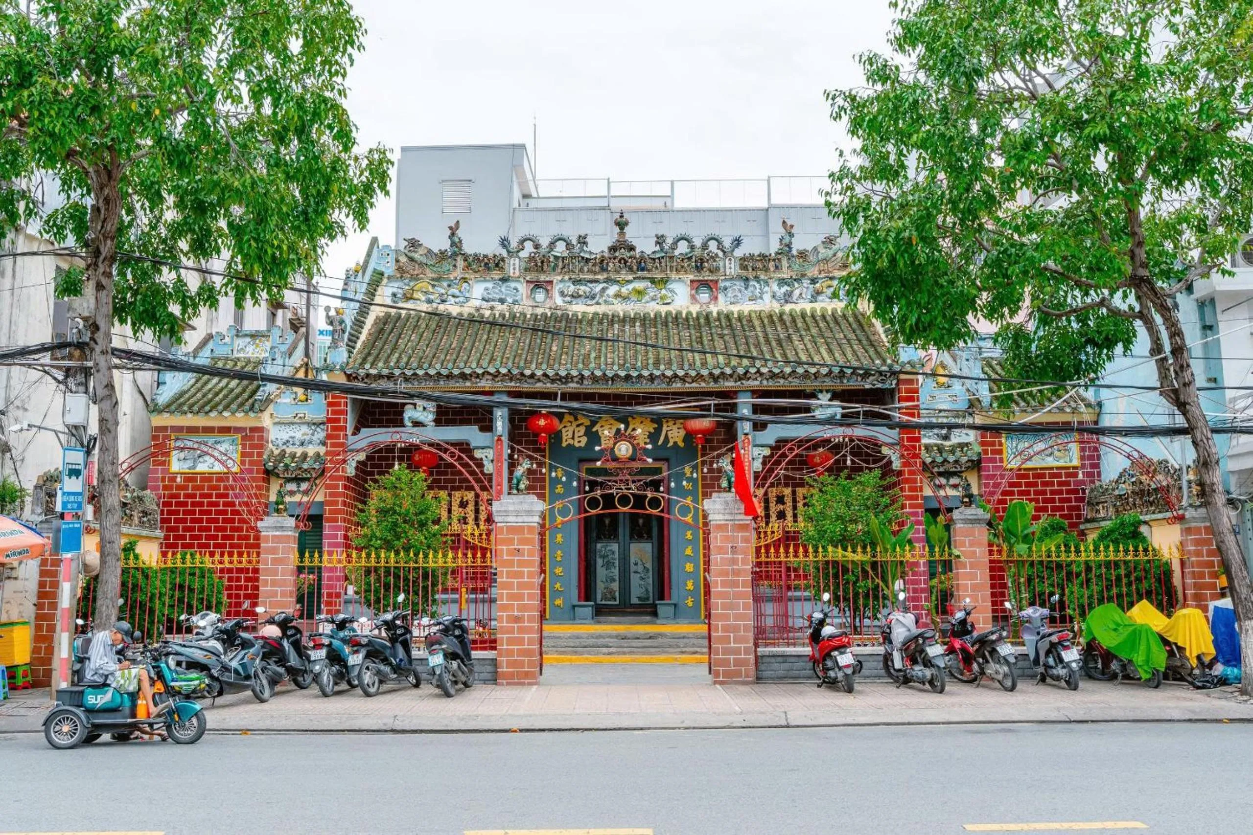 Day in Kim Thuy Hotel