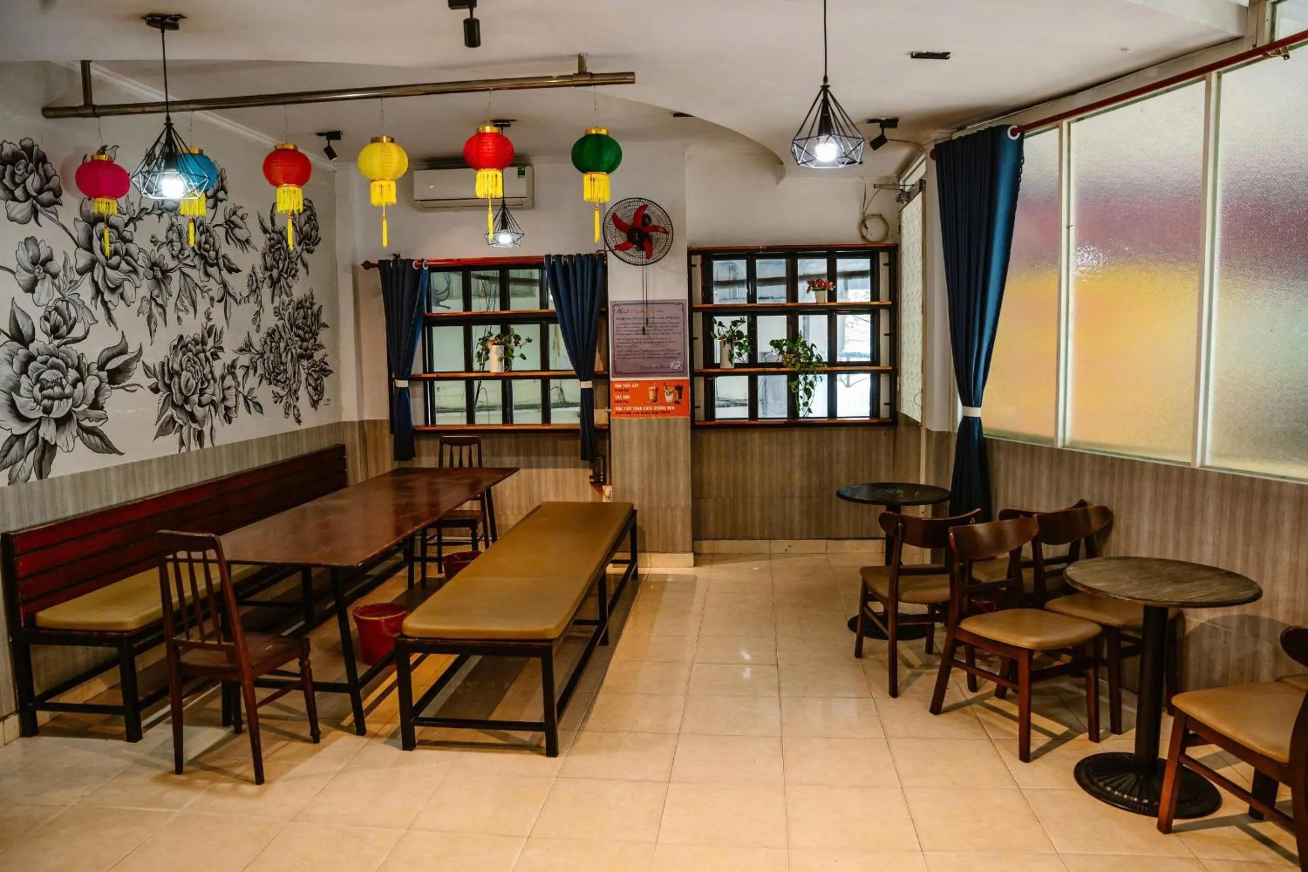 Restaurant/places to eat in Kim Thuy Hotel
