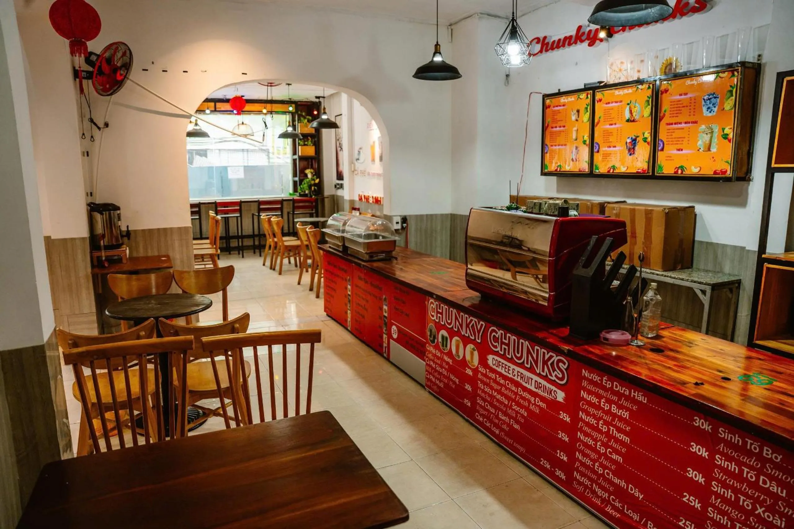 Restaurant/places to eat in Kim Thuy Hotel