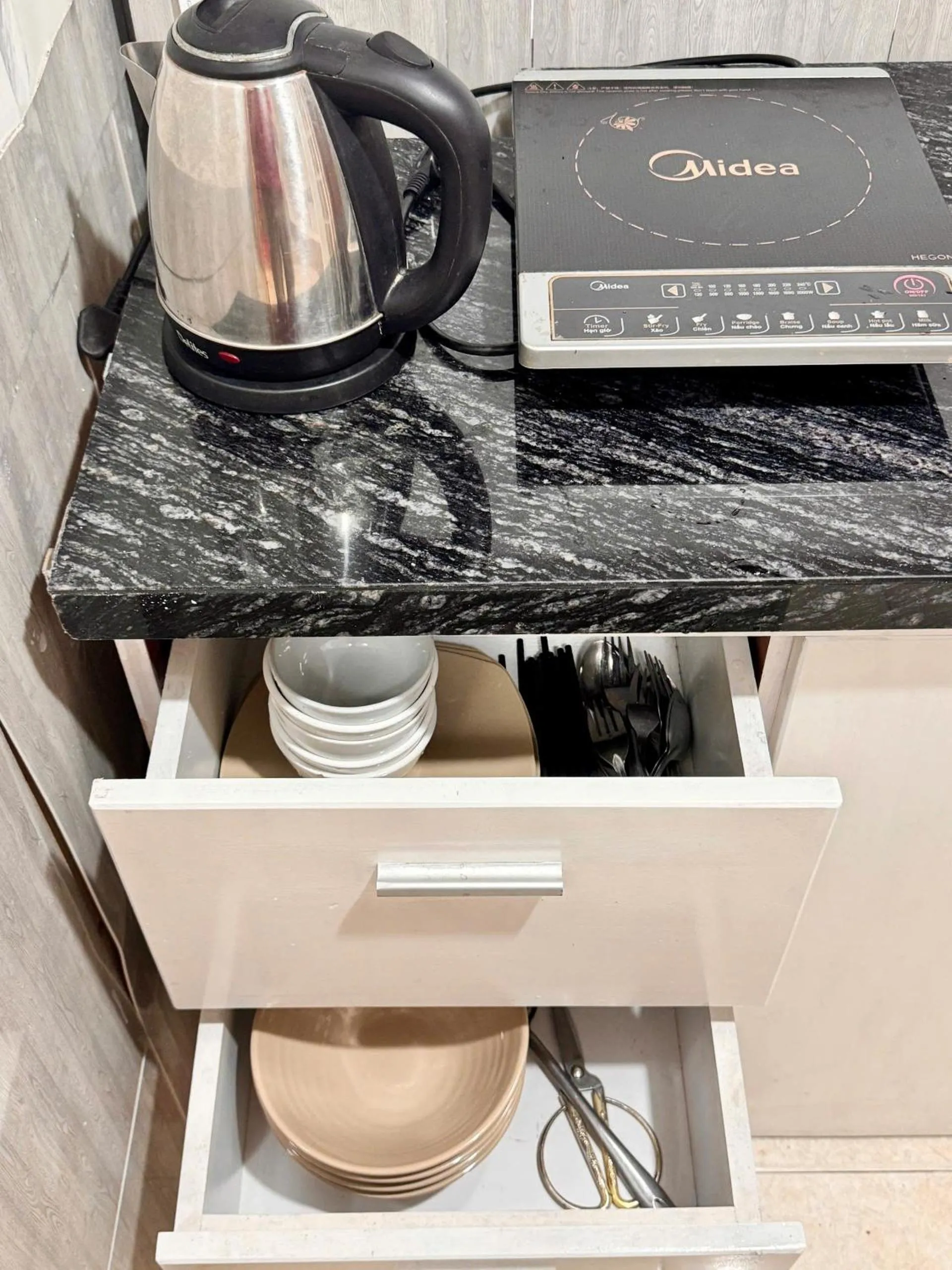 Kitchen or kitchenette in Kim Thuy Hotel