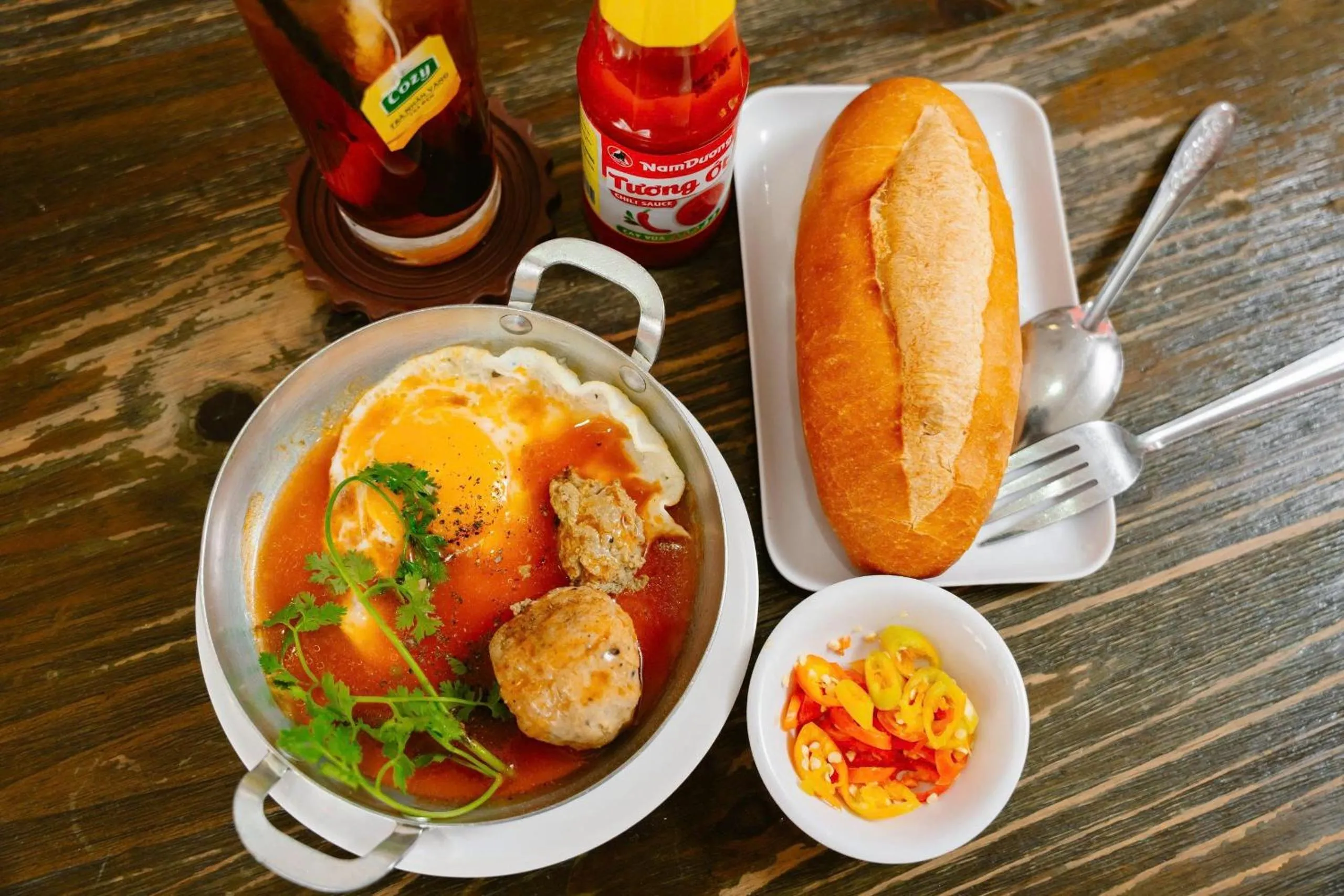 Food and drinks in Kim Thuy Hotel