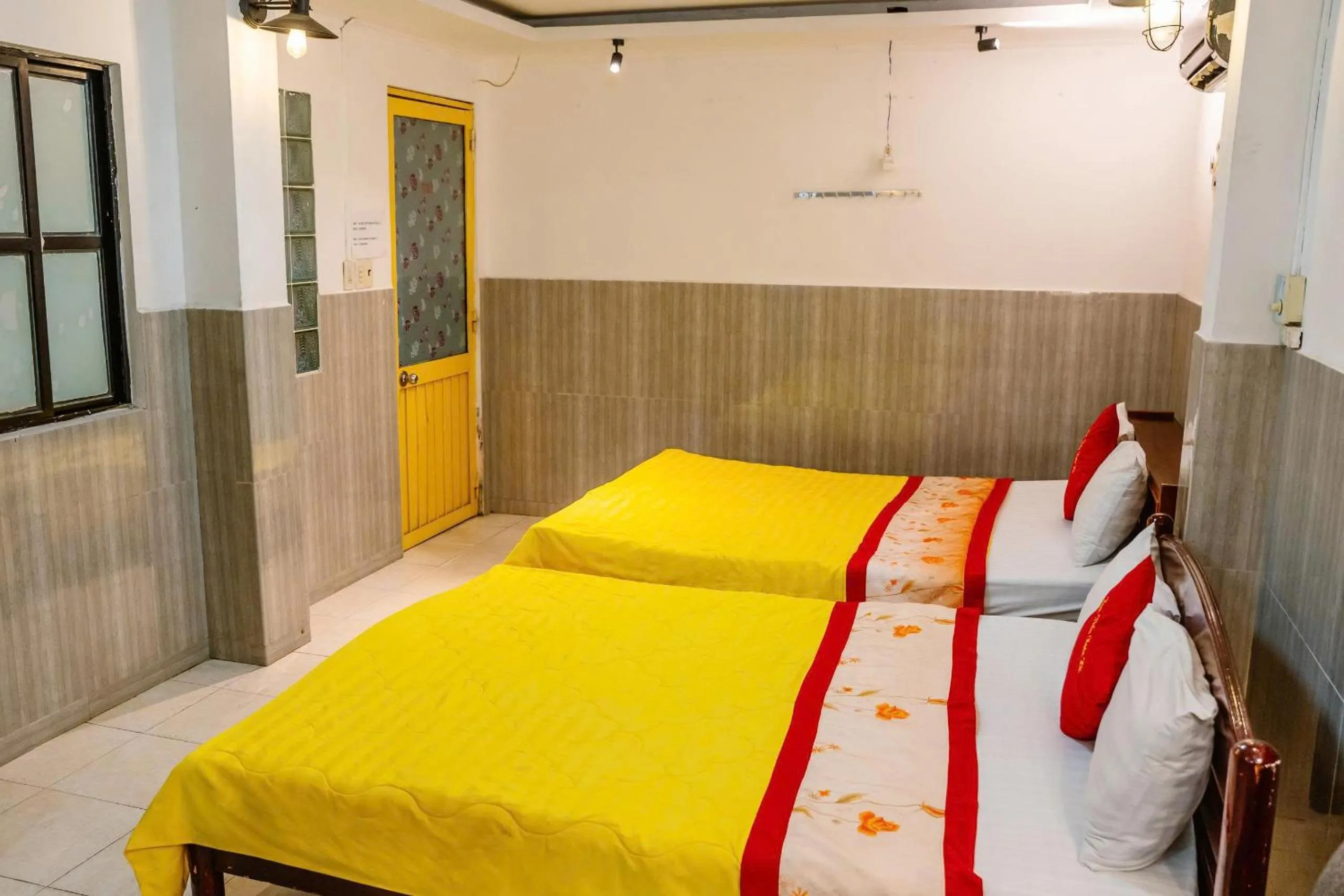Bedroom, Bed in Kim Thuy Hotel