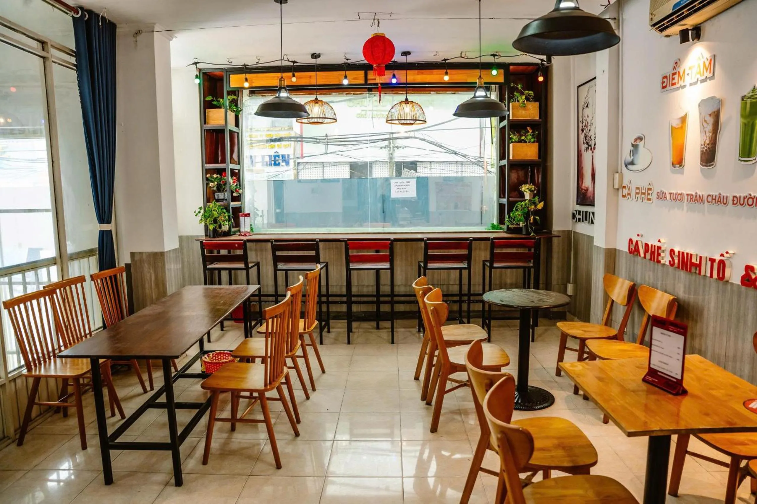 Restaurant/places to eat in Kim Thuy Hotel
