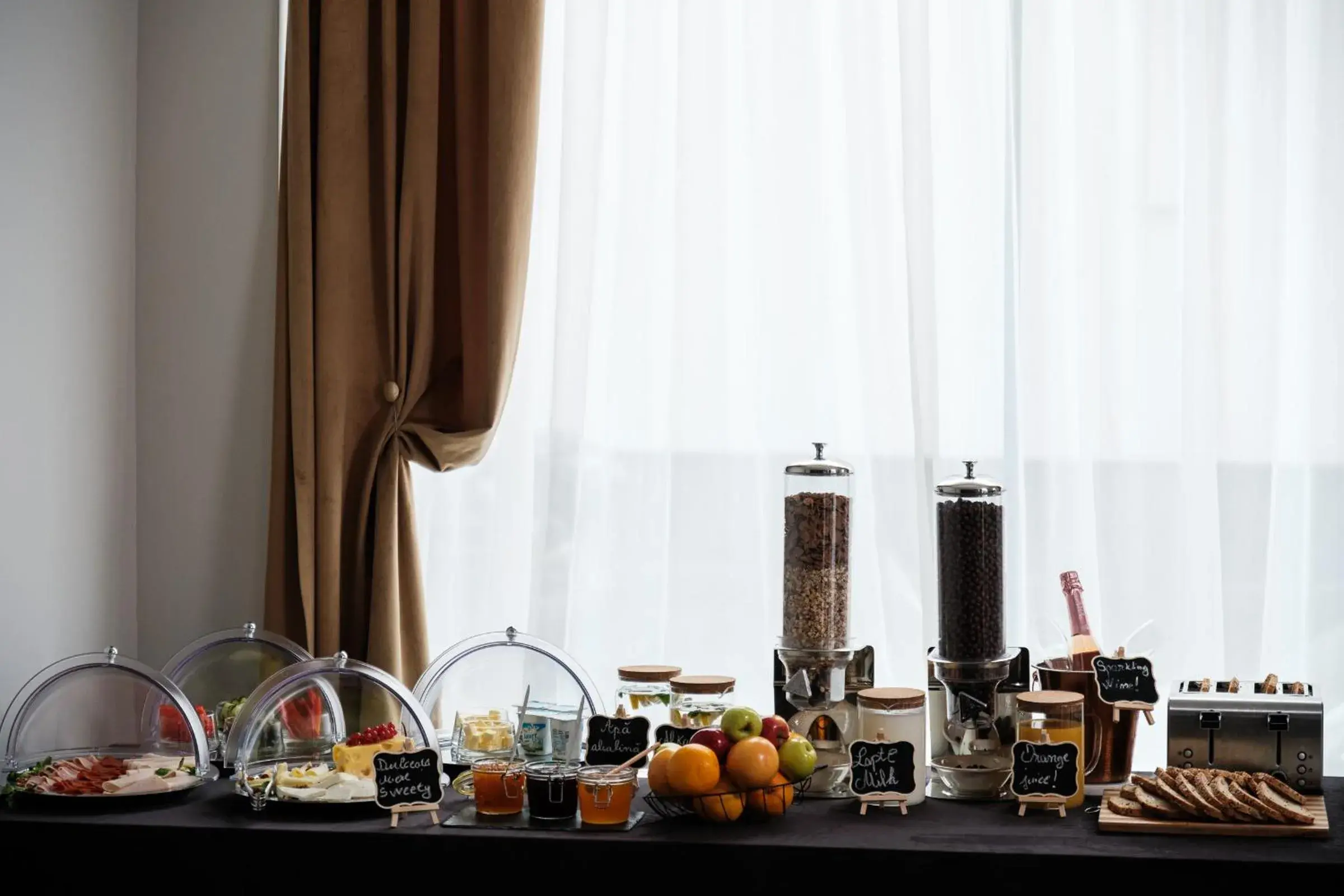 Buffet breakfast in Hotel Clipa Buffet breakfast in Hotel Clipa