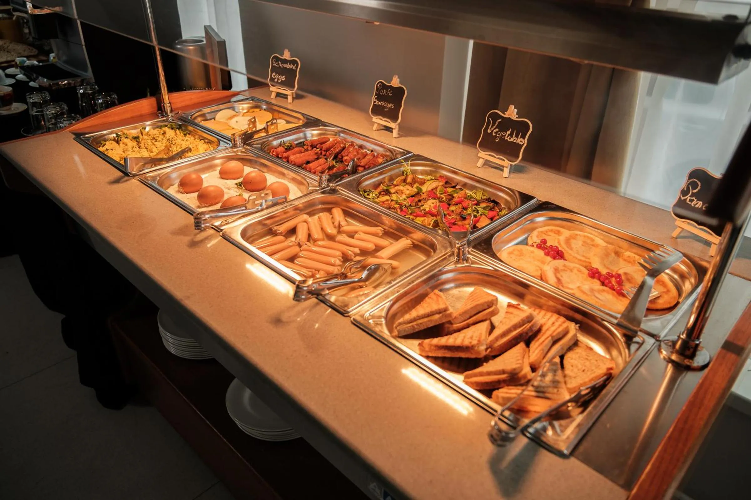 TV and multimedia in Hotel Clipa