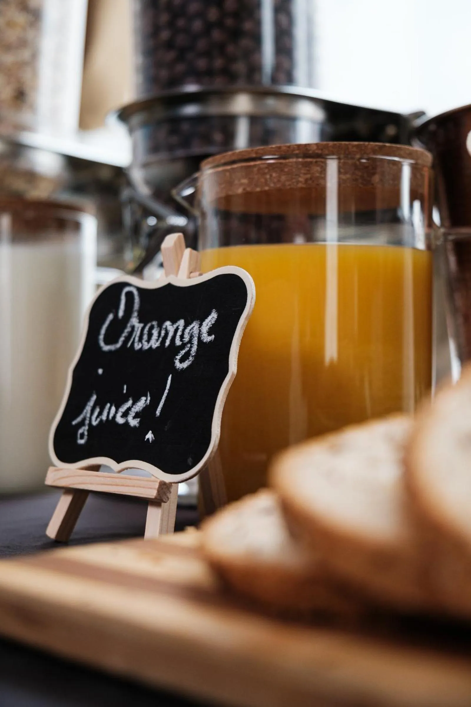 Buffet breakfast in Hotel Clipa