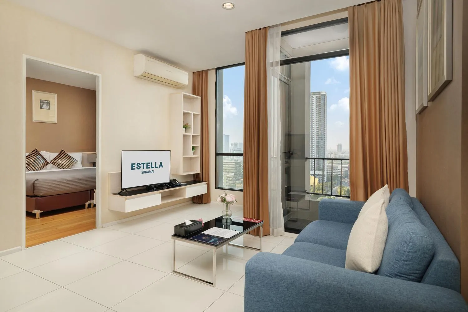 Living room in Estella Ekkamai