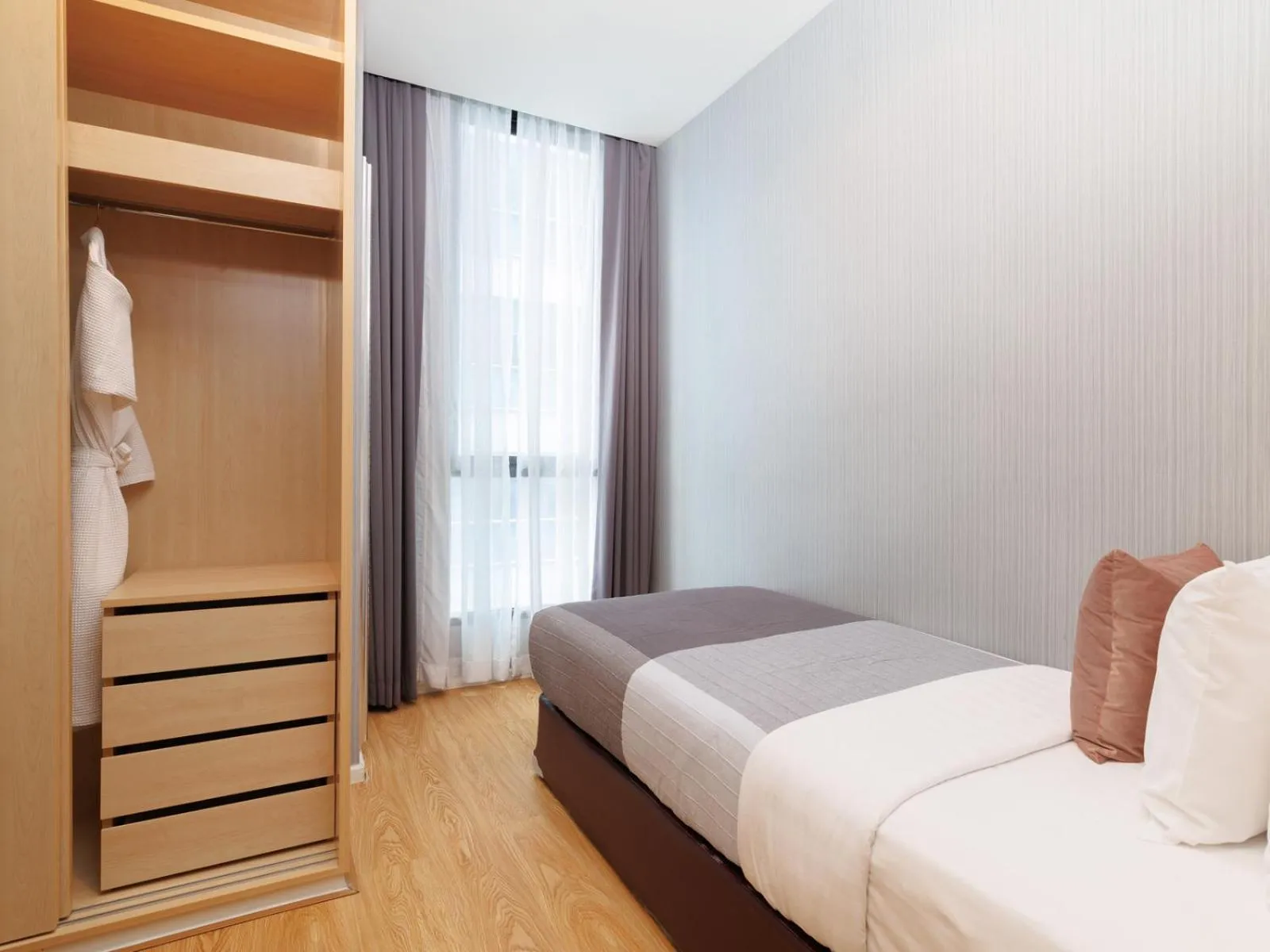 Bedroom in Estella Ekkamai