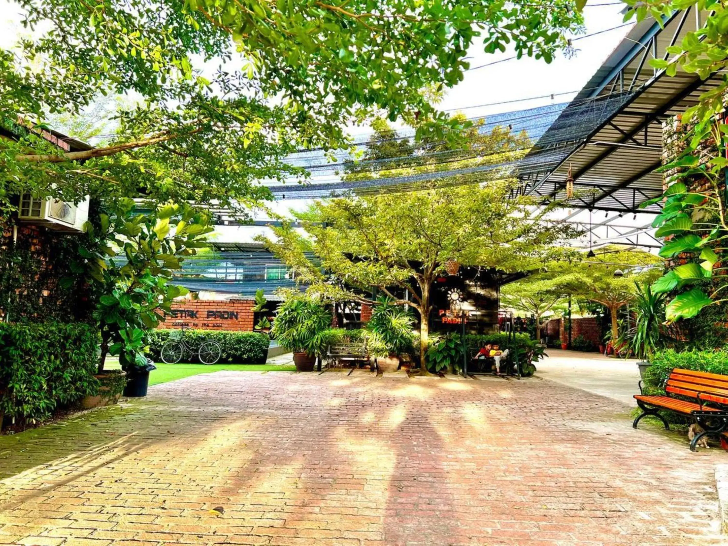 Property building in Petak Padin Cottage by The Pool, Kepala Batas Penang Property building in Petak Padin Cottage by The Pool, Kepala Batas Penang