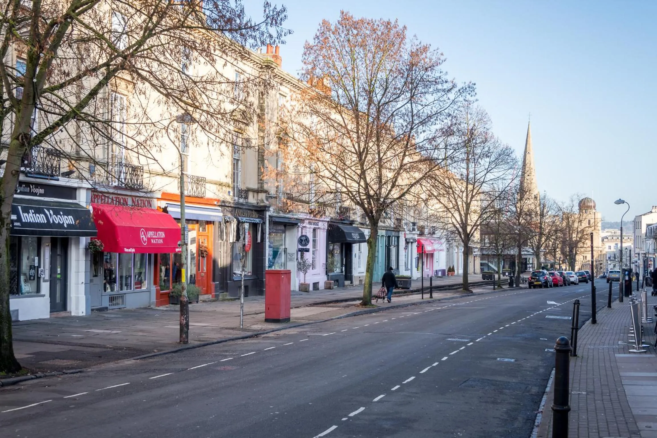 Neighbourhood in Elliot Oliver - Stylish 2 Bedroom Town Centre Apartment