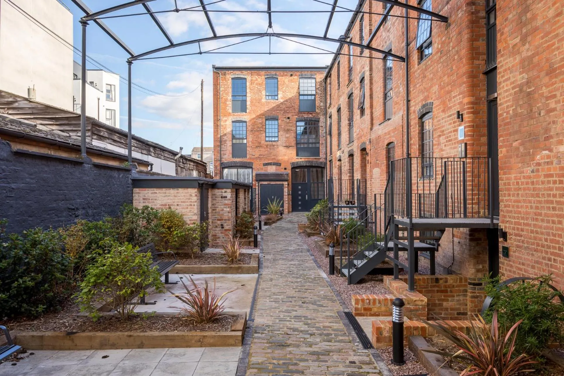 Facade/entrance in Elliot Oliver - Stylish 2 Bedroom Town Centre Apartment