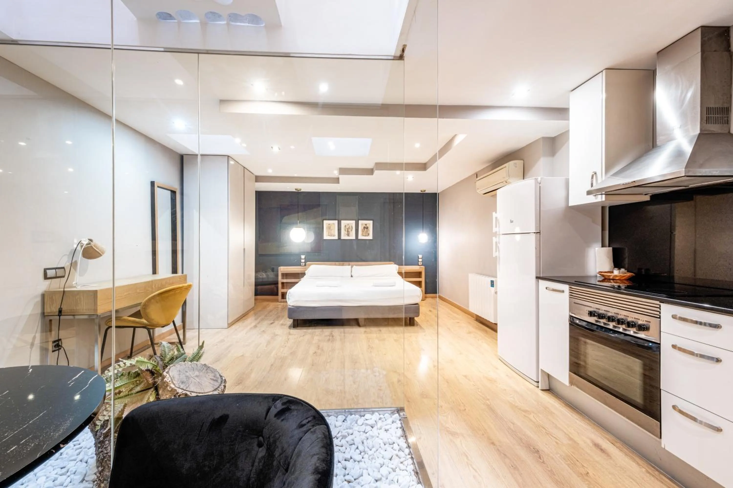 Living room, Bed in AinB Sagrada Familia Apartments