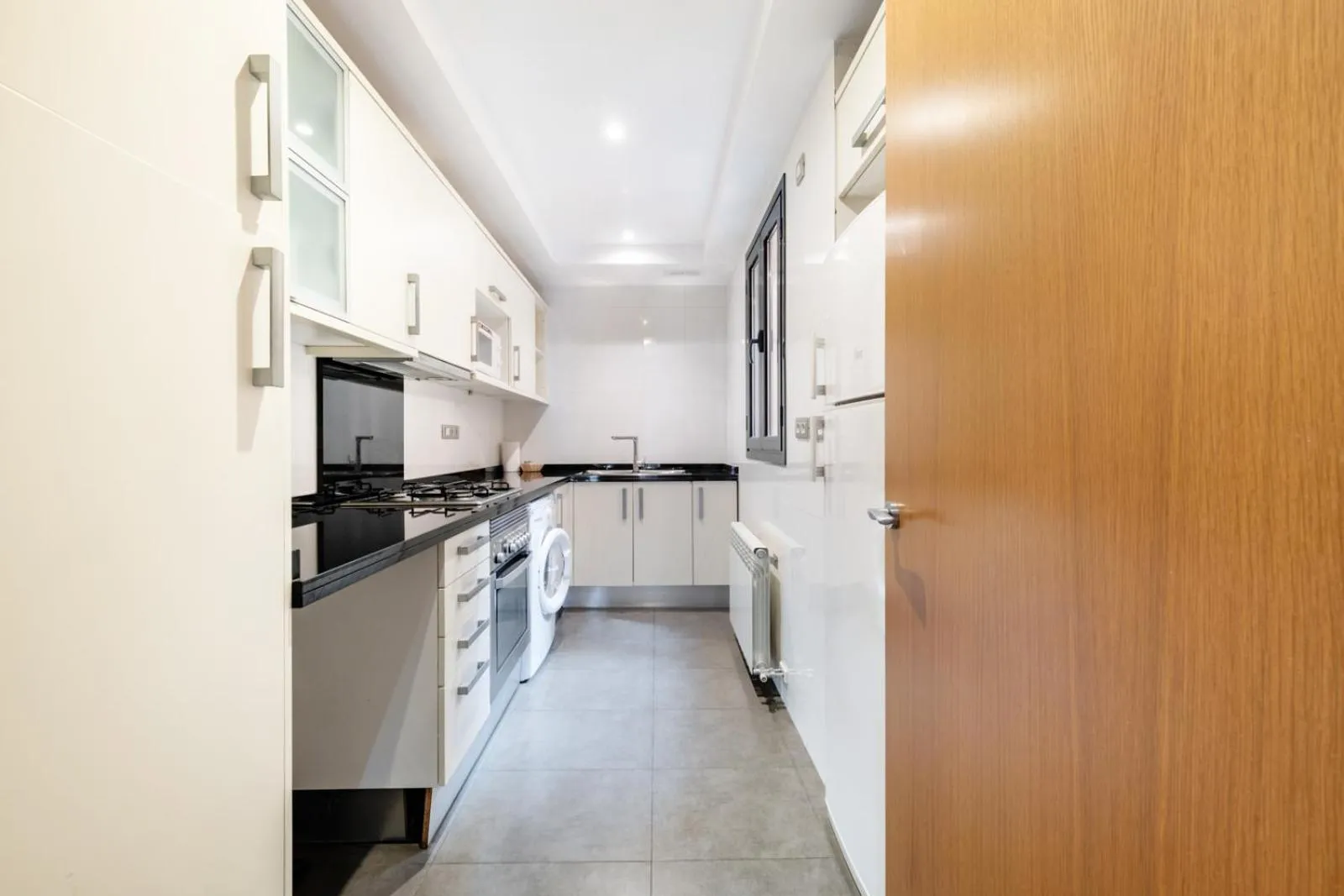 Kitchen or kitchenette in AinB Sagrada Familia Apartments
