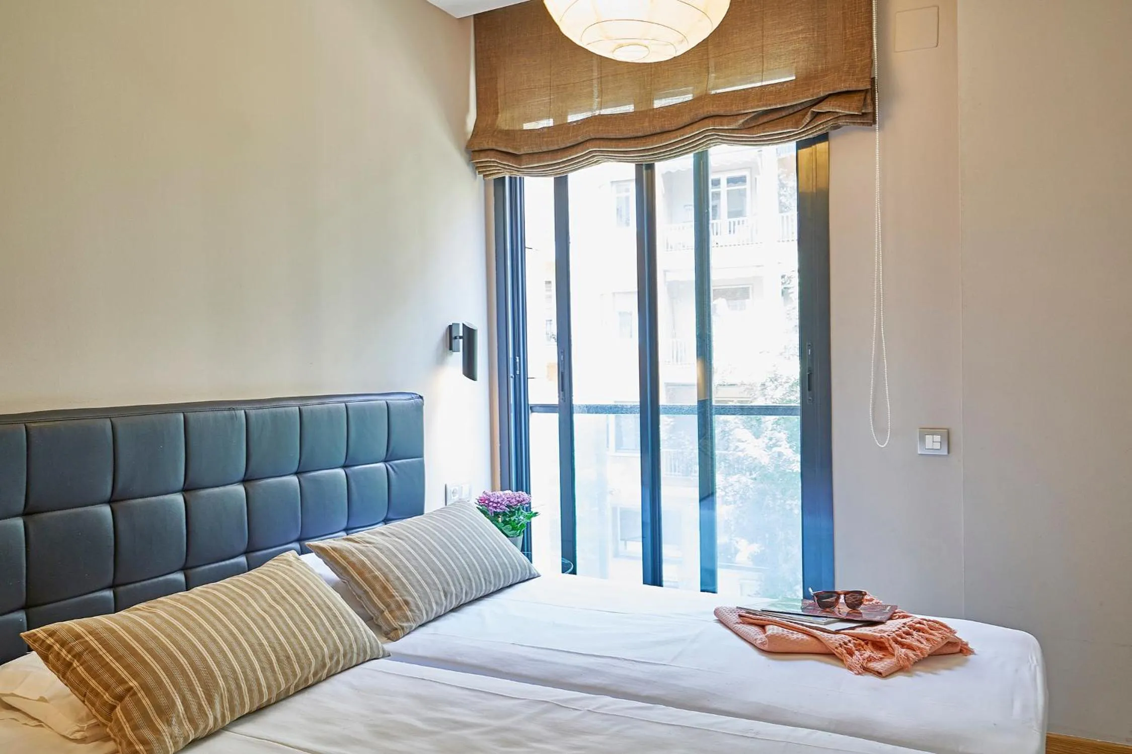 Bedroom, Bed in AinB Sagrada Familia Apartments