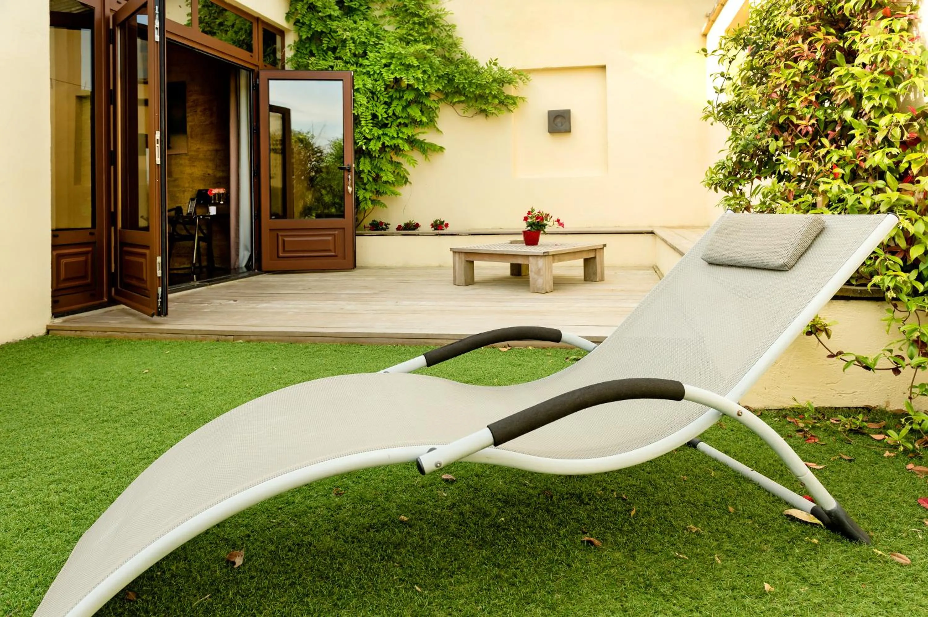 Patio in Chateau La Mothe du Barry