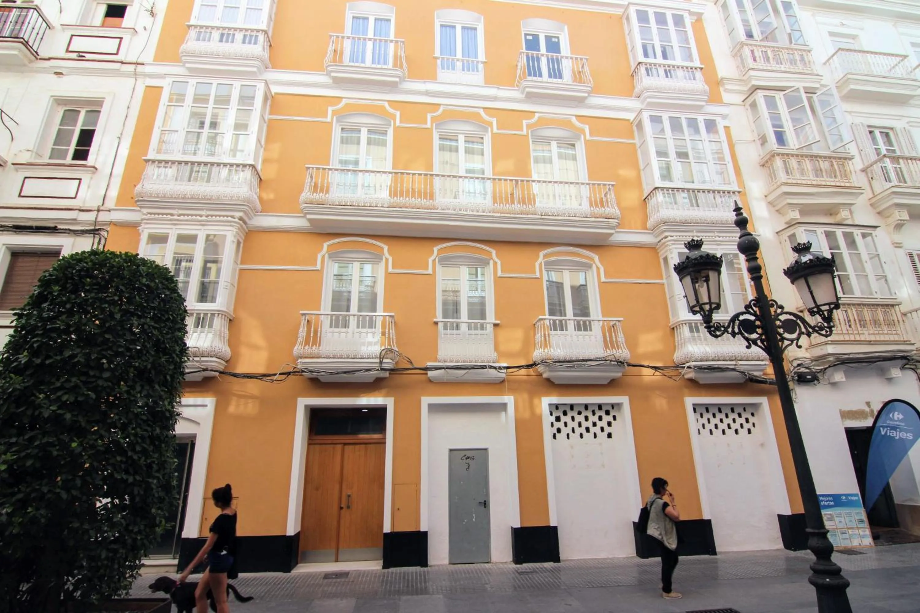 Property building in Apartamento GRACIA by Cadiz4Rentals