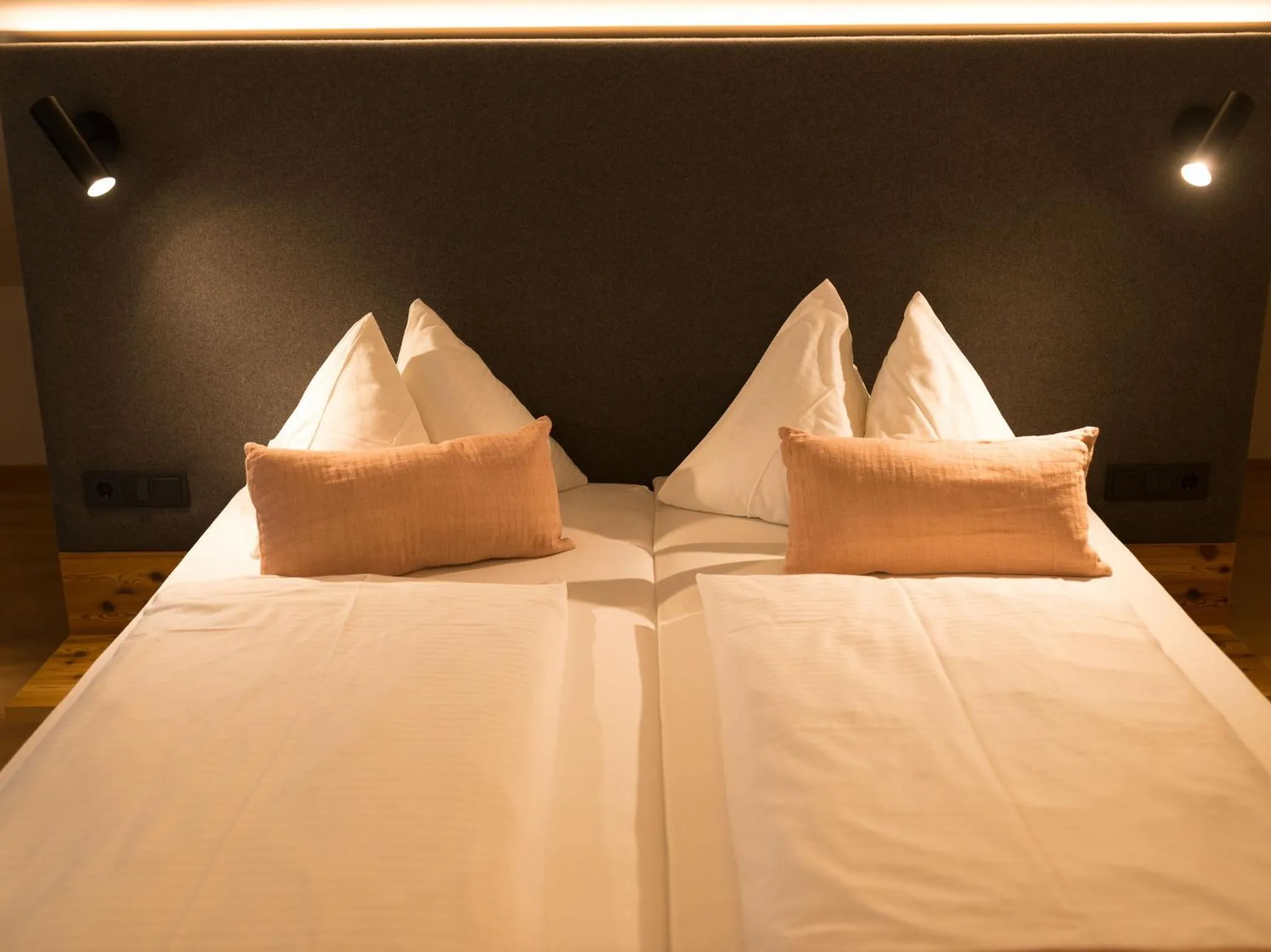 Bed in Boutique Hundehotel Bergzeit