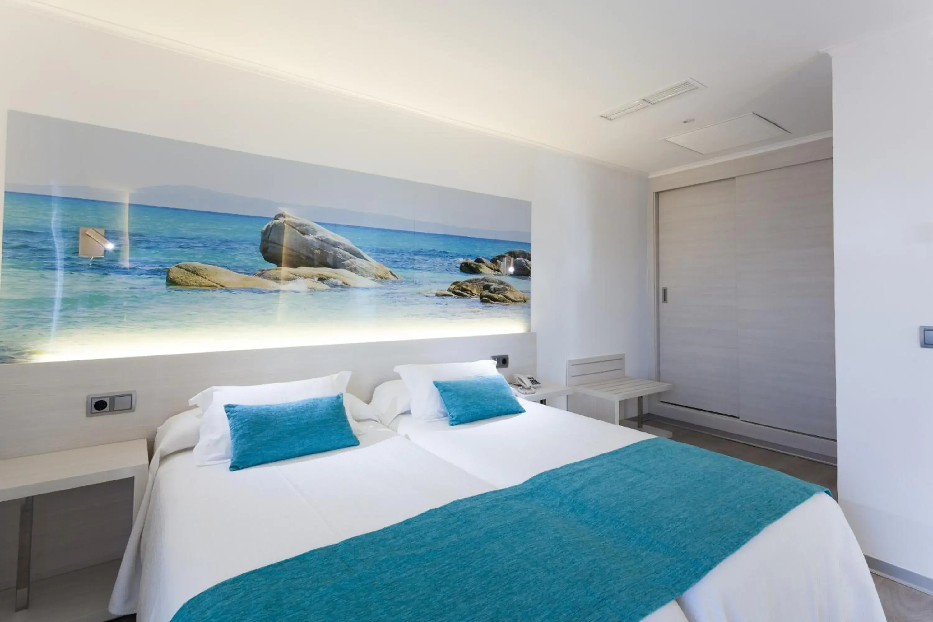 Economy Double or Twin Room - Ground Floor in Hotel Obelisco Economy Double or Twin Room - Ground Floor in Hotel Obelisco