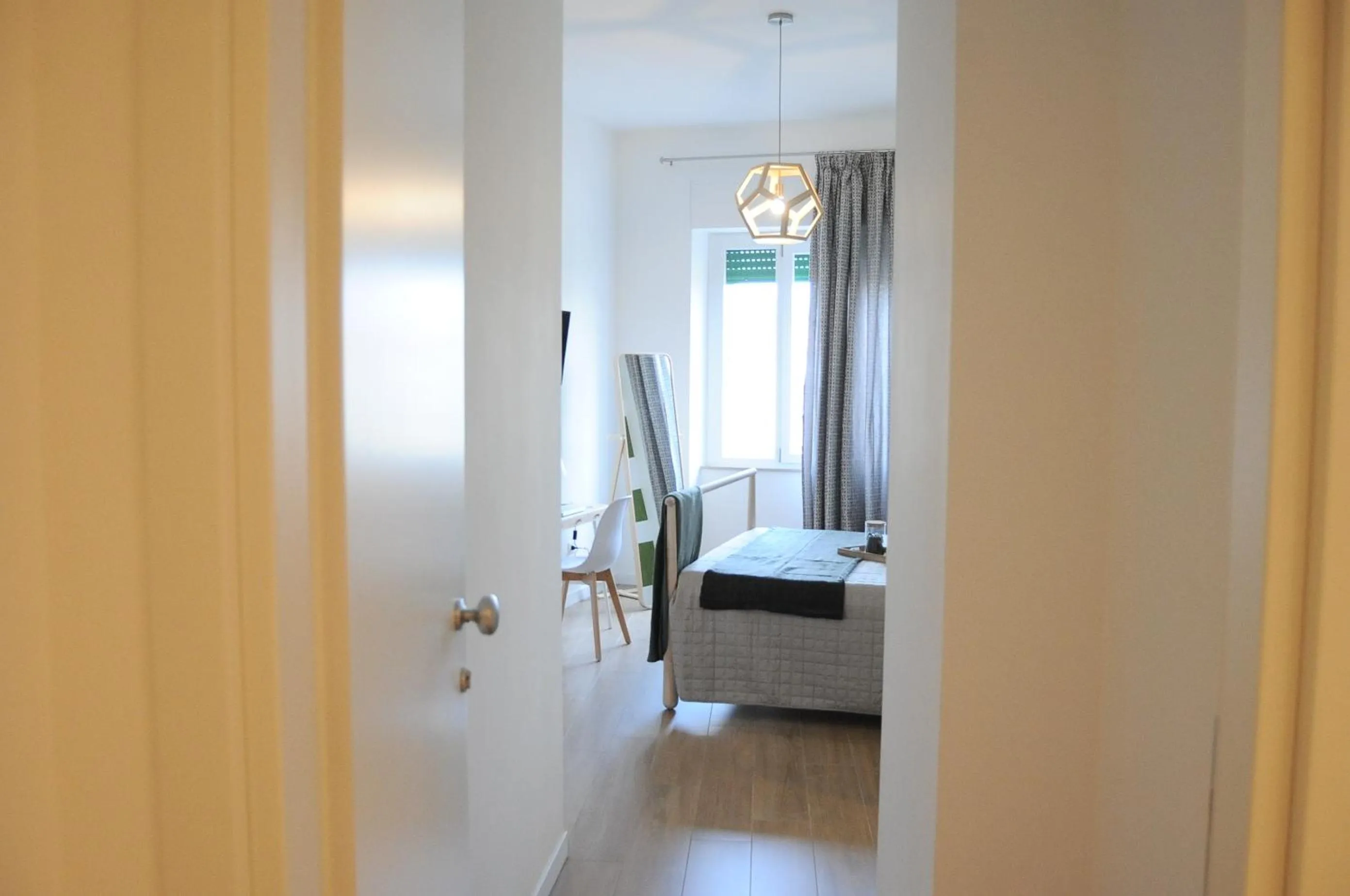 The Corner 180 Suite