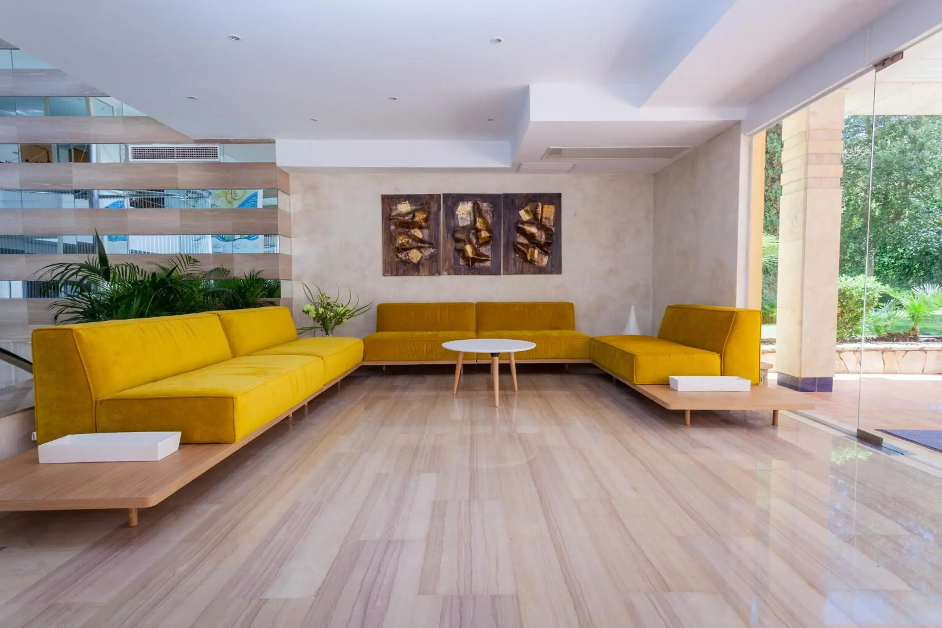 Lobby or reception in Hotel Timor Lobby or reception in Hotel Timor