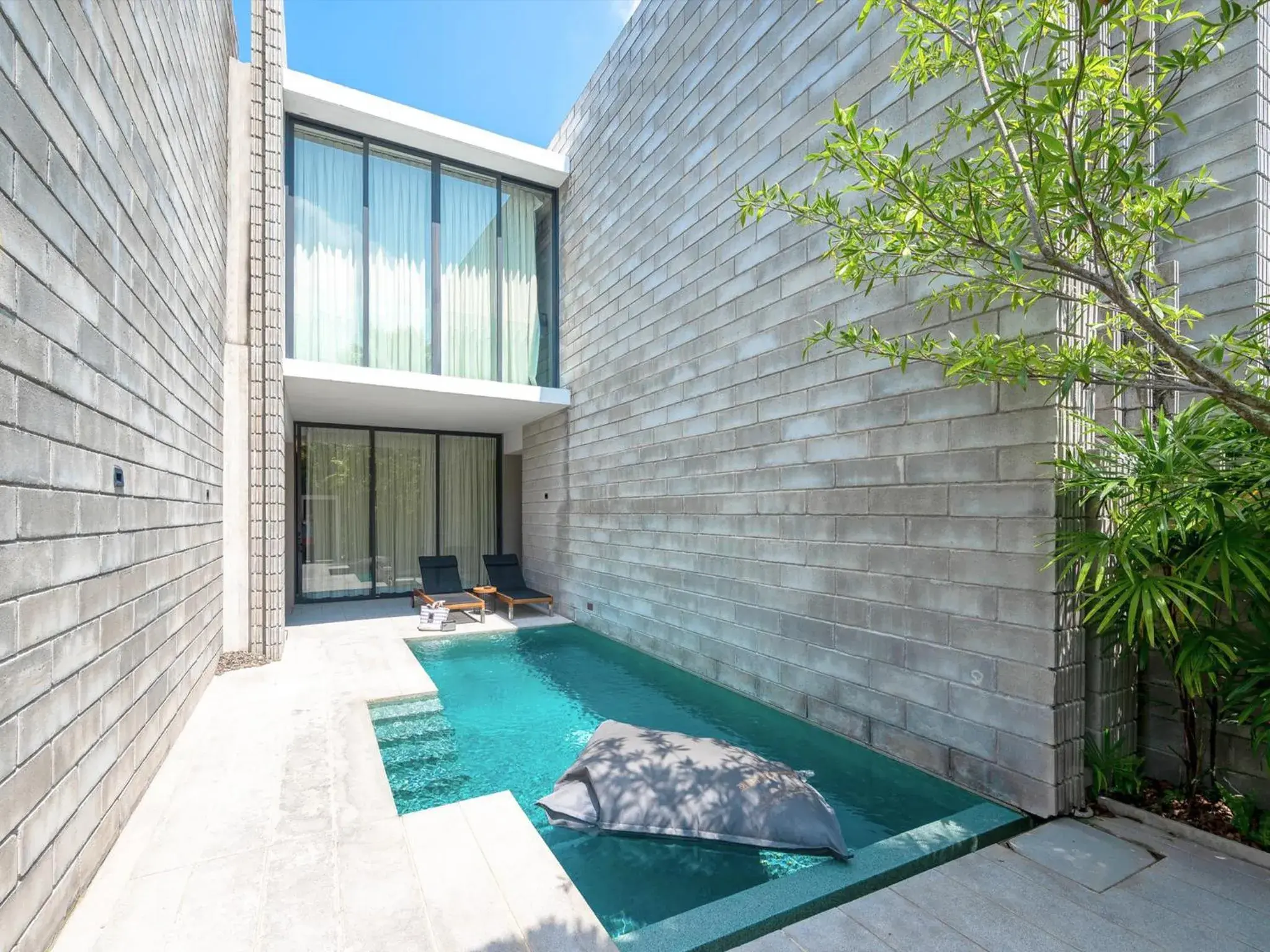 Swimming pool in Cross Pattaya Oceanphere - formerly X2 Pattaya Oceanphere Swimming pool in Cross Pattaya Oceanphere - formerly X2 Pattaya Oceanphere