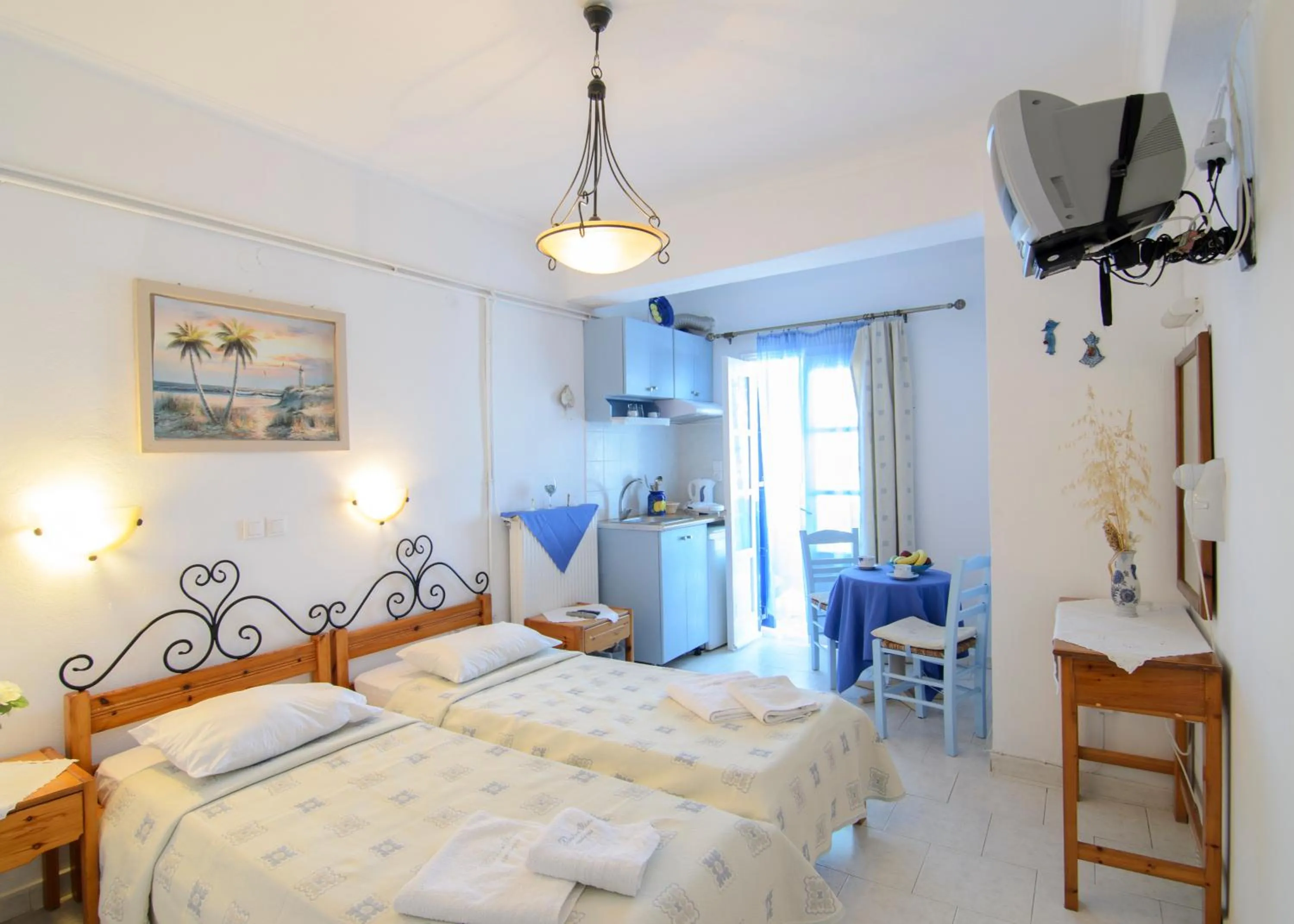 Bedroom, Bed in Pension Hlias - Chora Amorgos