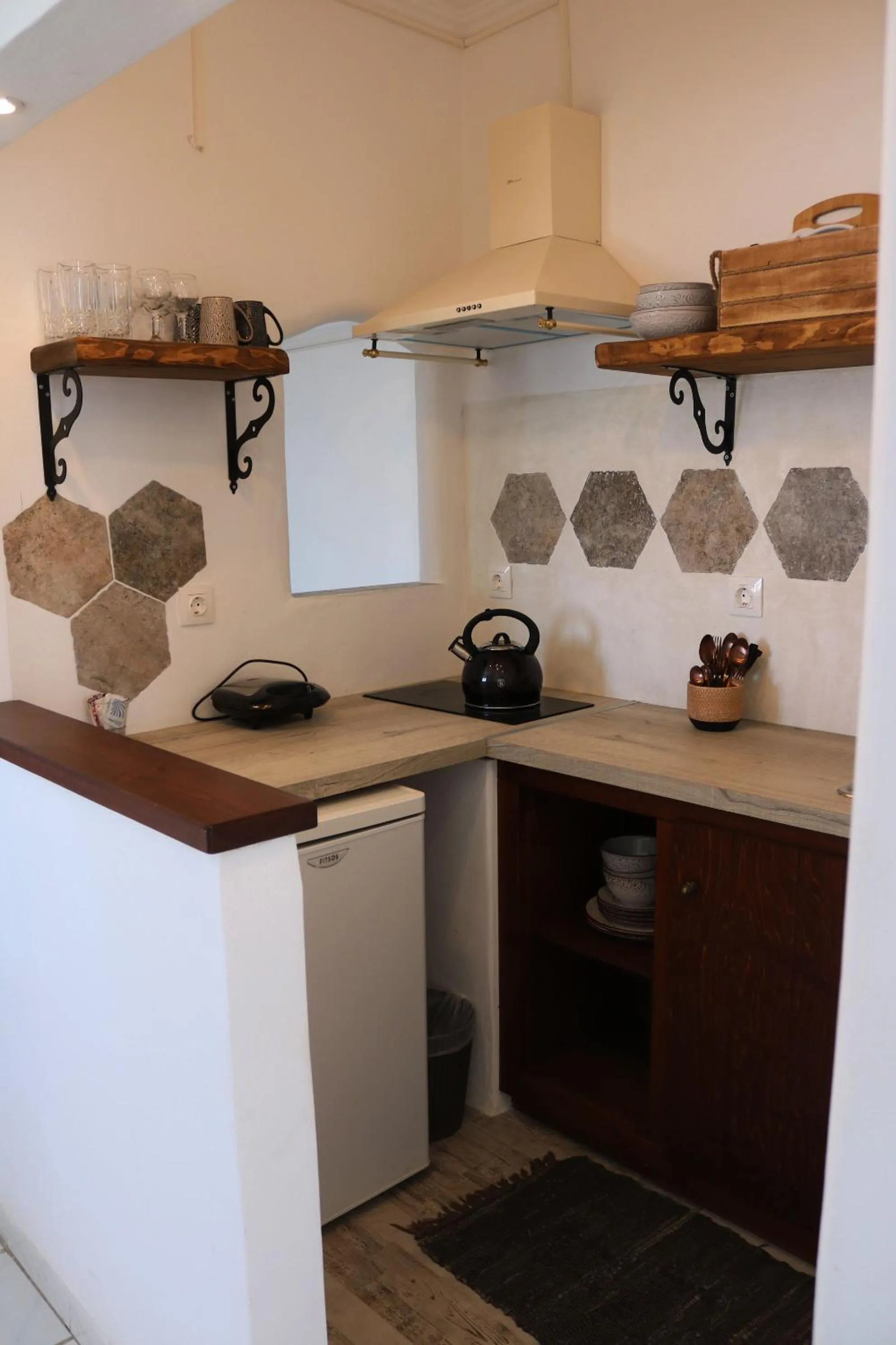 Kitchen or kitchenette in Pension Hlias - Chora Amorgos