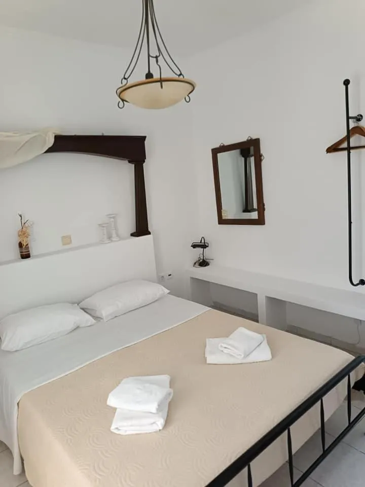 Bedroom, Bed in Pension Hlias - Chora Amorgos