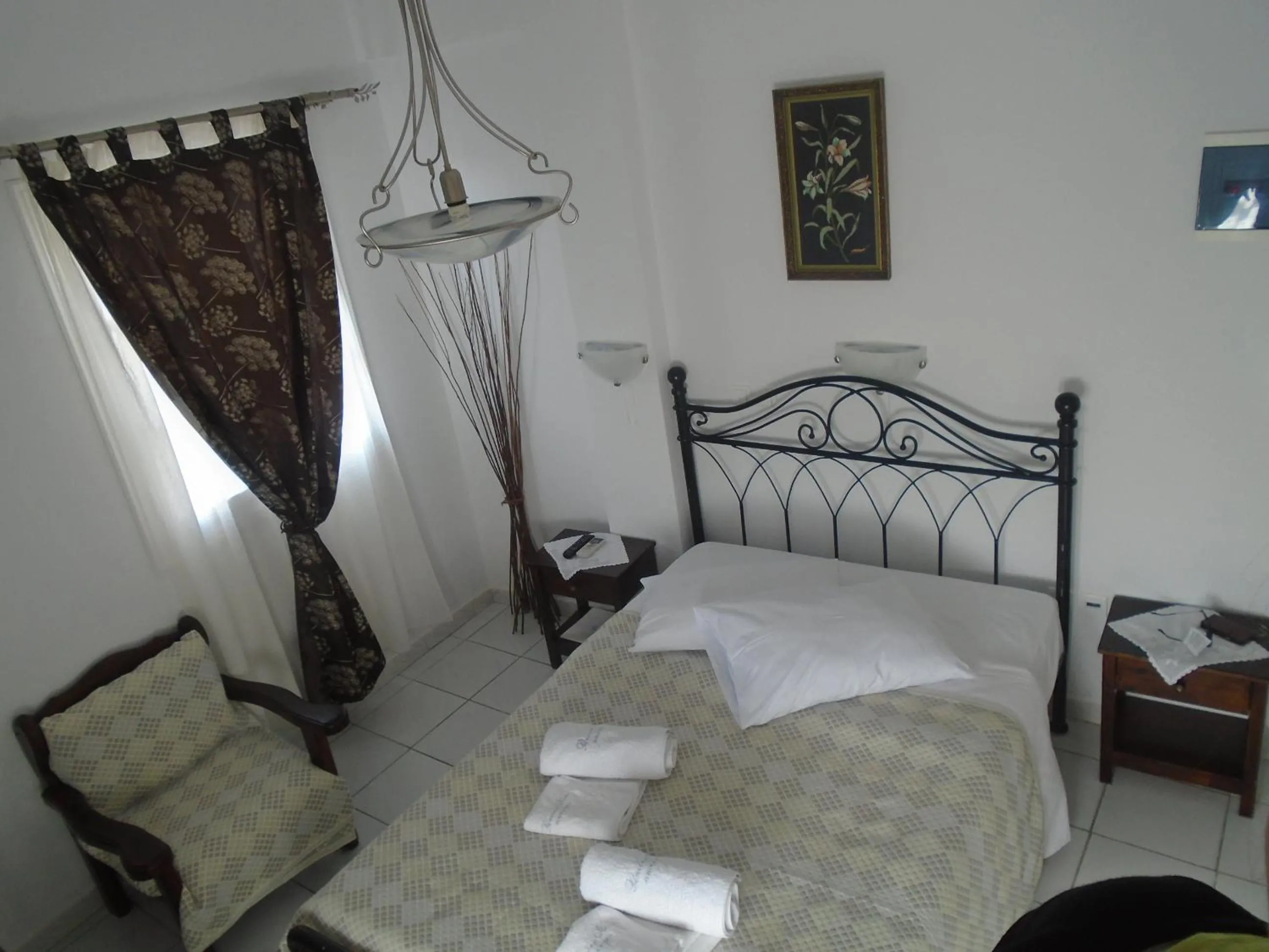 Day, Bed in Pension Hlias - Chora Amorgos