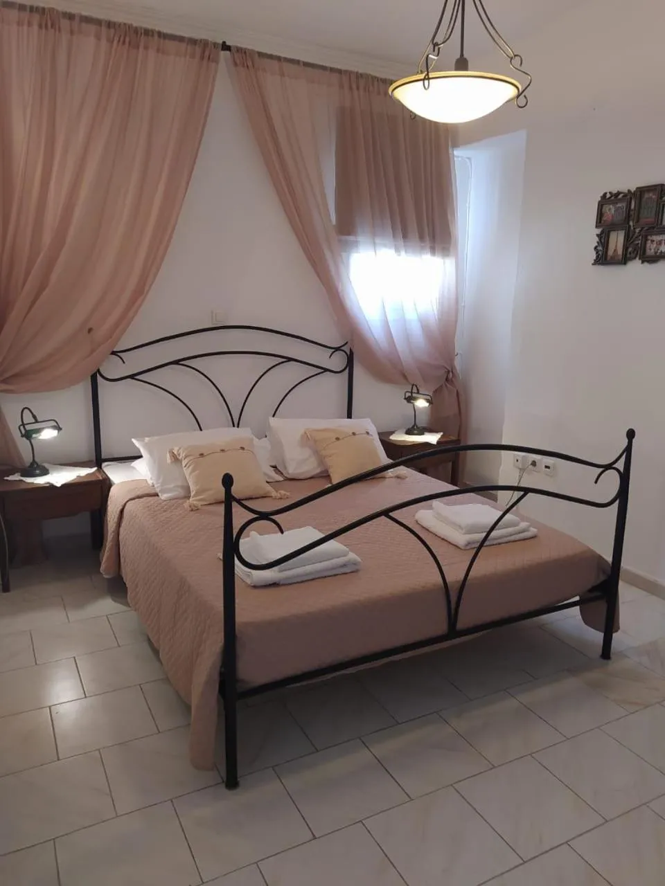 Bedroom, Bed in Pension Hlias - Chora Amorgos