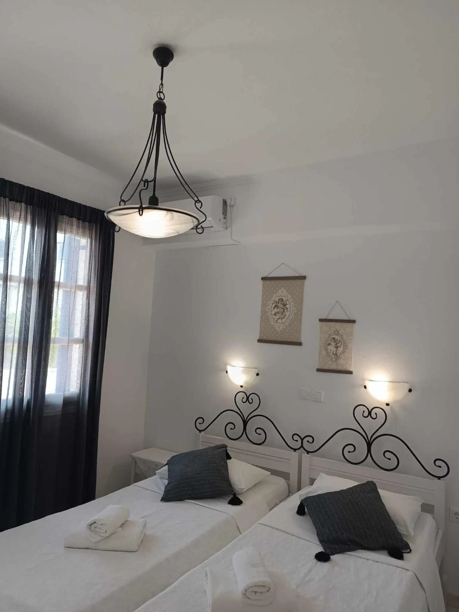 Bed in Pension Hlias - Chora Amorgos