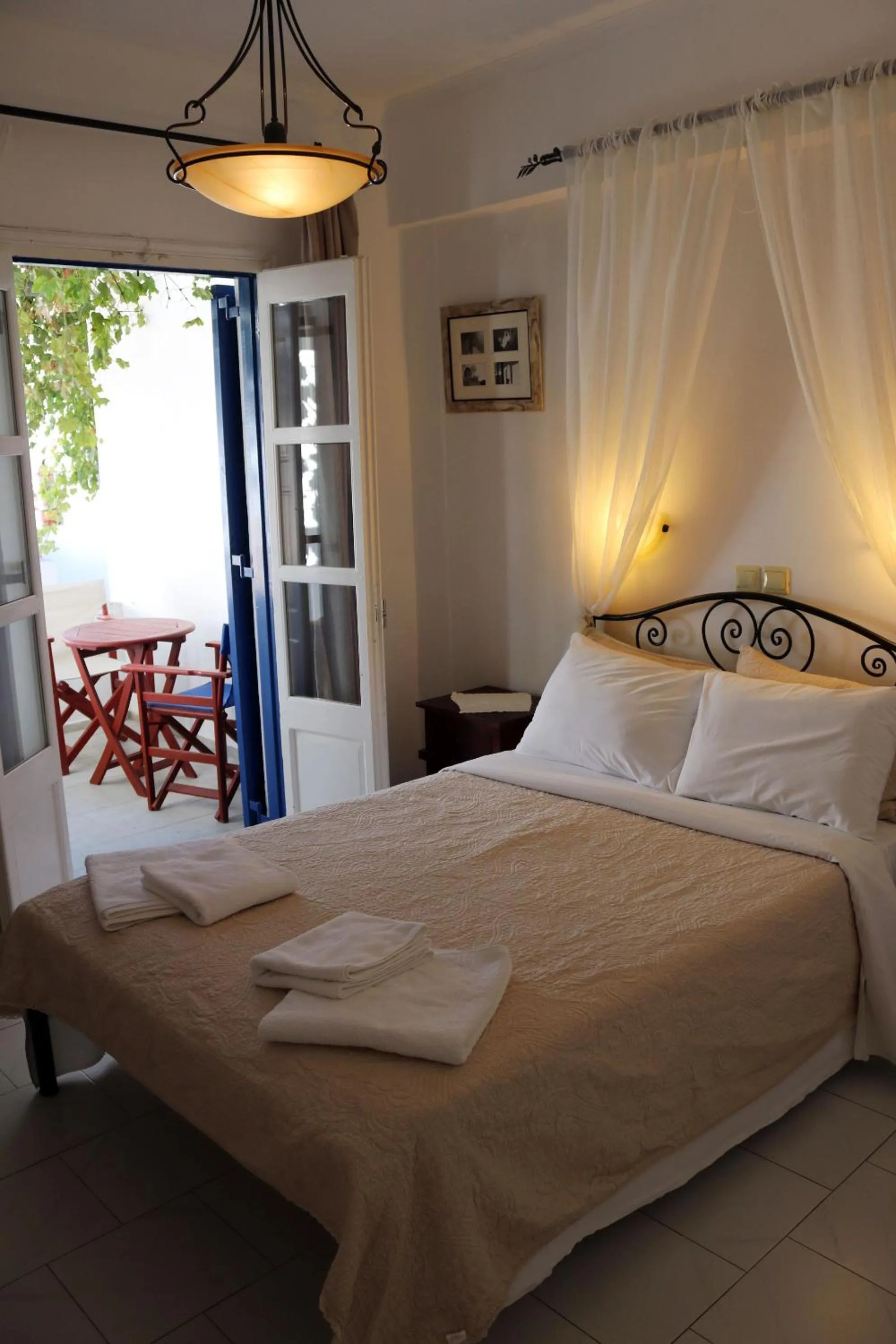 Bedroom, Bed in Pension Hlias - Chora Amorgos
