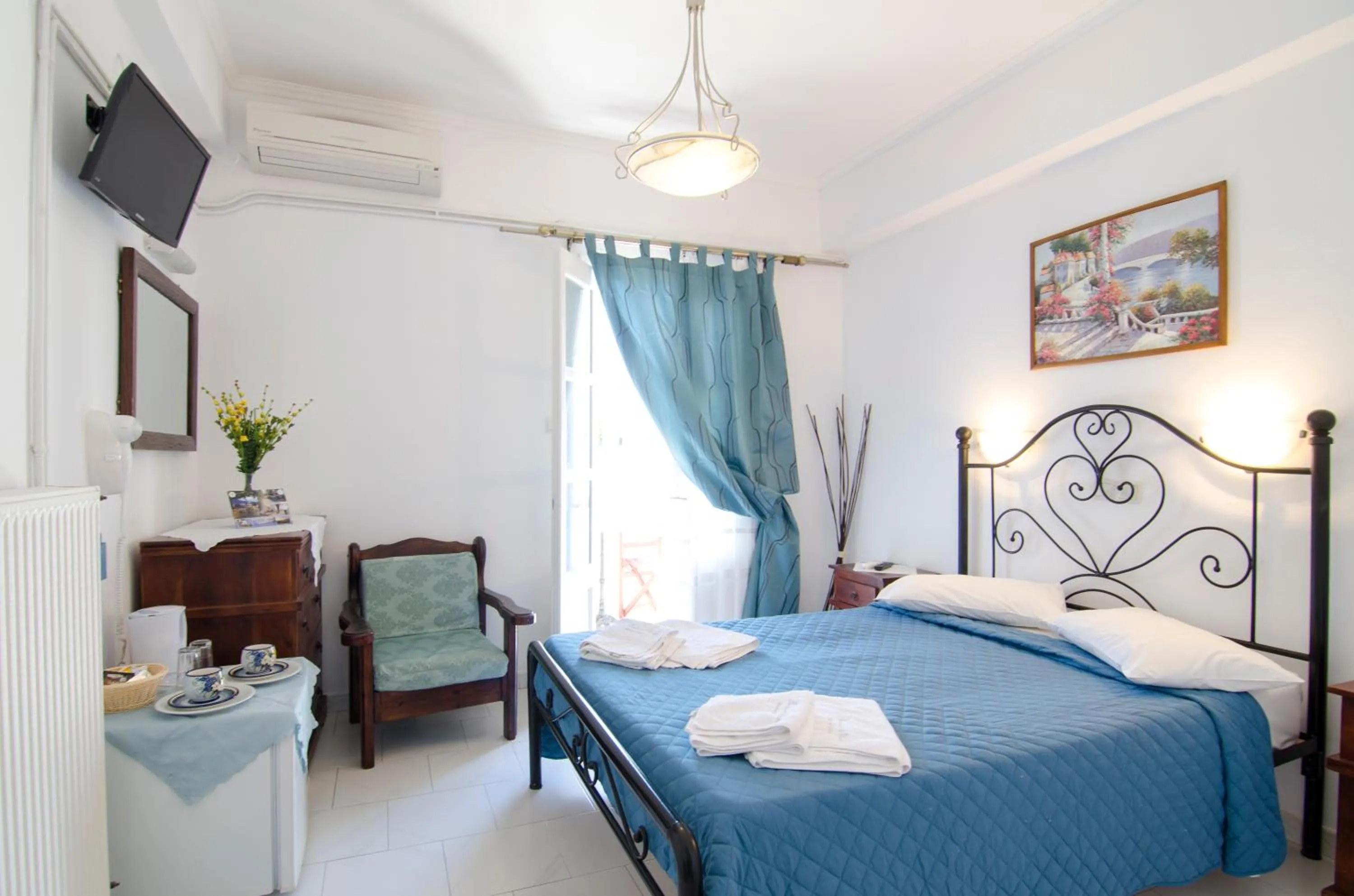 Bed in Pension Hlias - Chora Amorgos