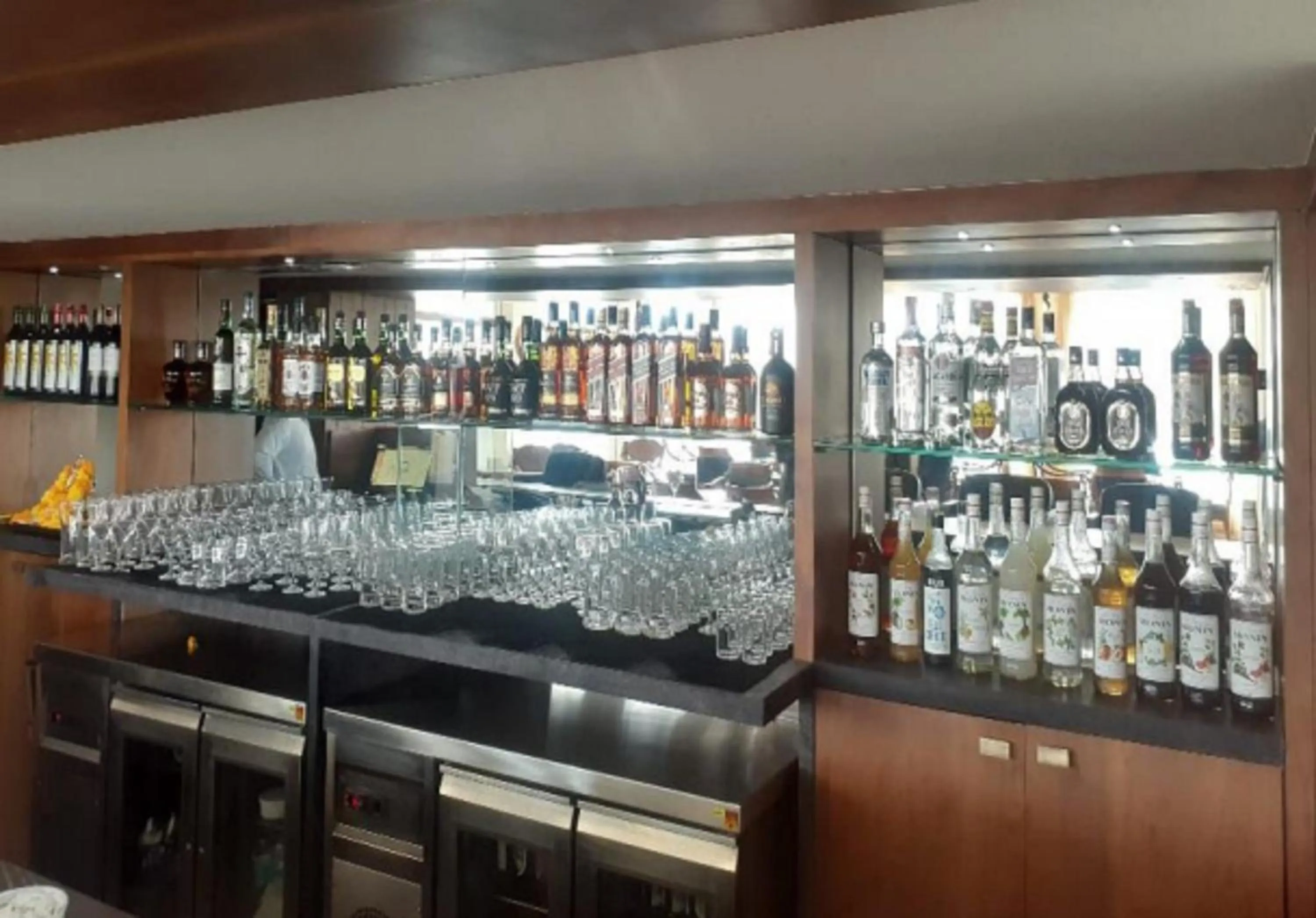 Lounge or bar in Sterling Mount Abu