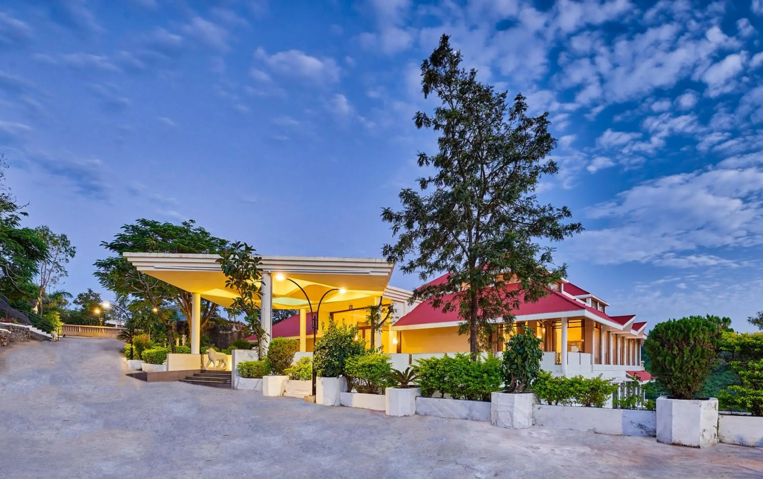 Facade/entrance in Sterling Mount Abu Facade/entrance in Sterling Mount Abu