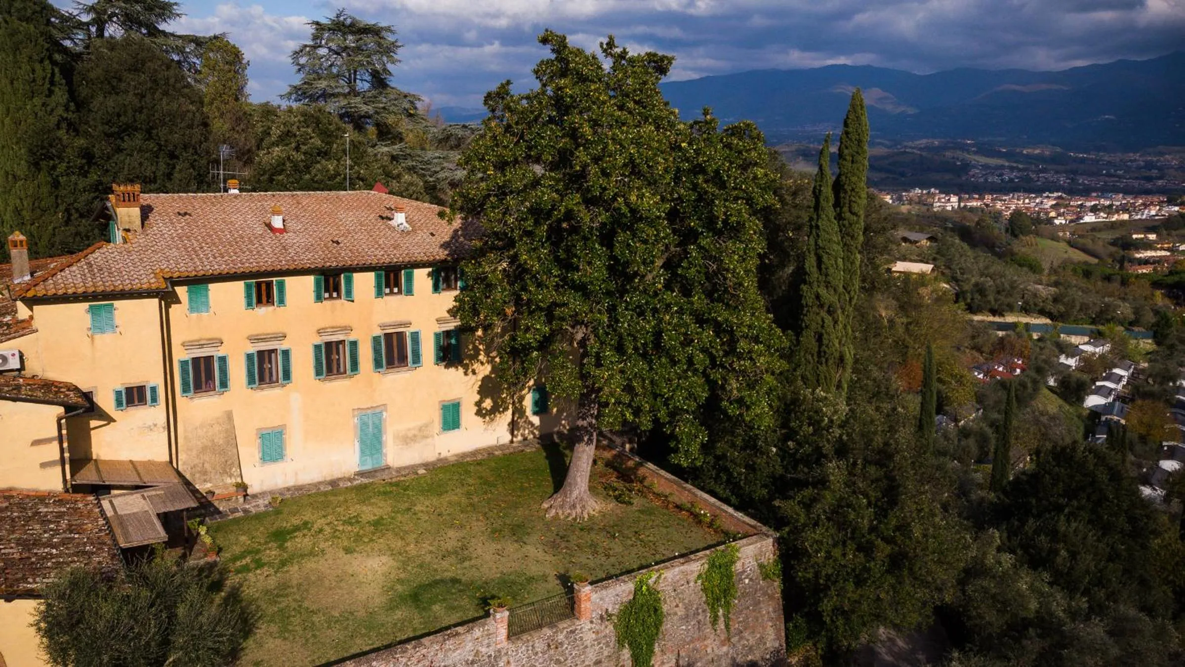 Bird's eye view in Villa Norcenni ApartHotel