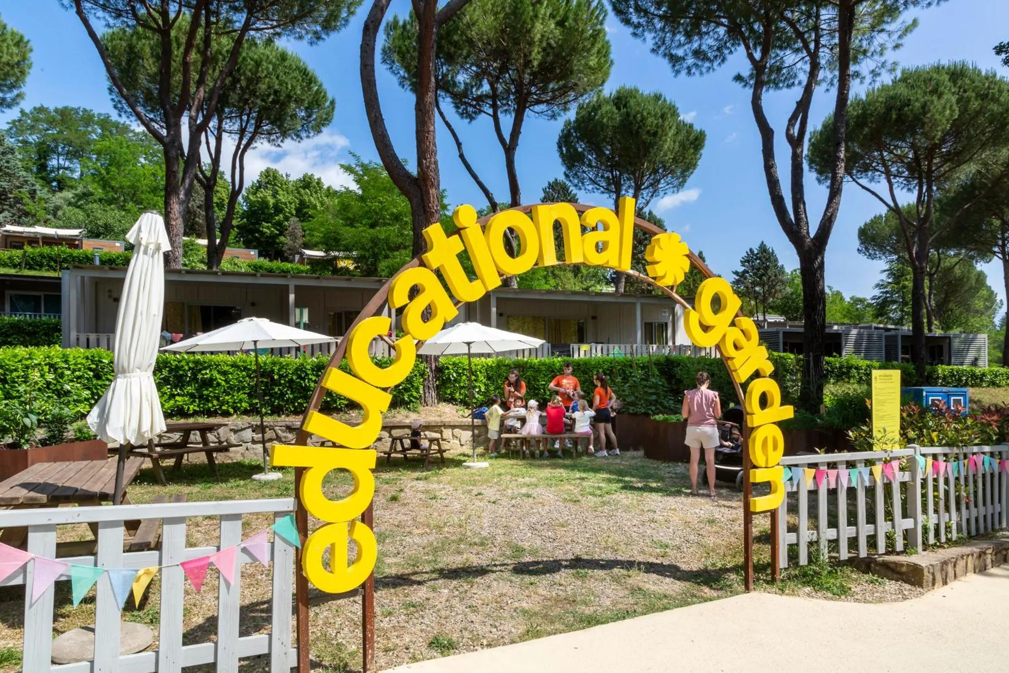 Villa Norcenni ApartHotel