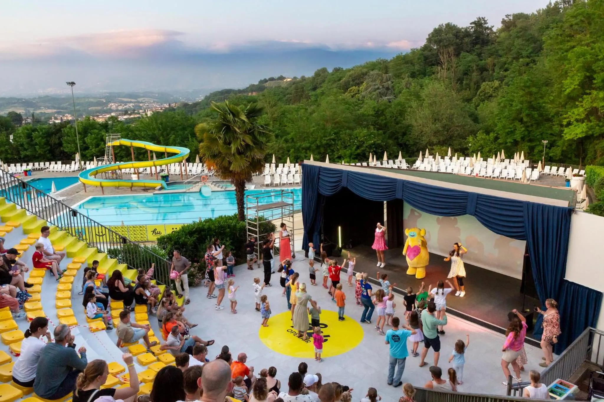 Villa Norcenni ApartHotel