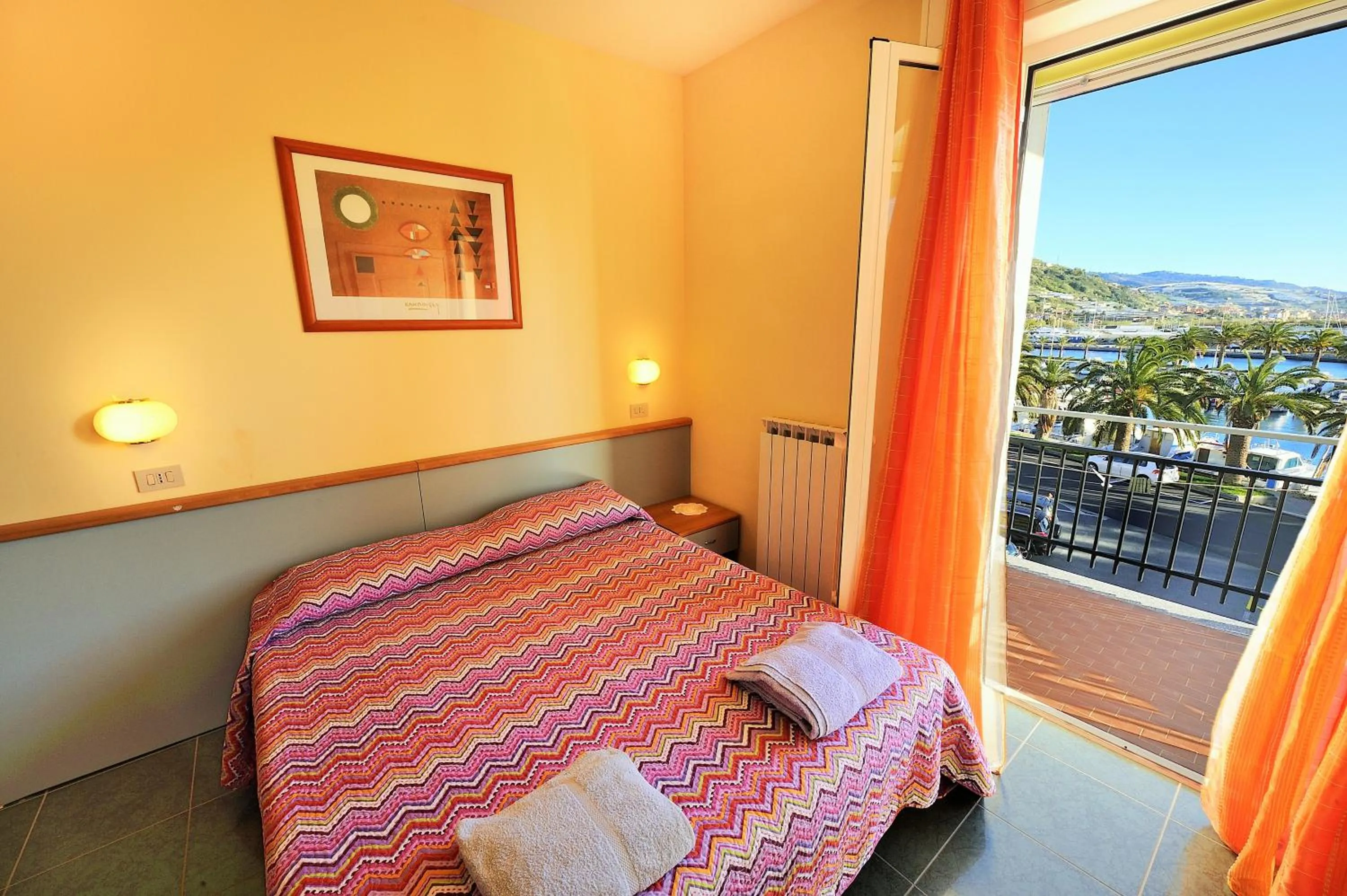 Bedroom, Bed in Hotel Lucerna