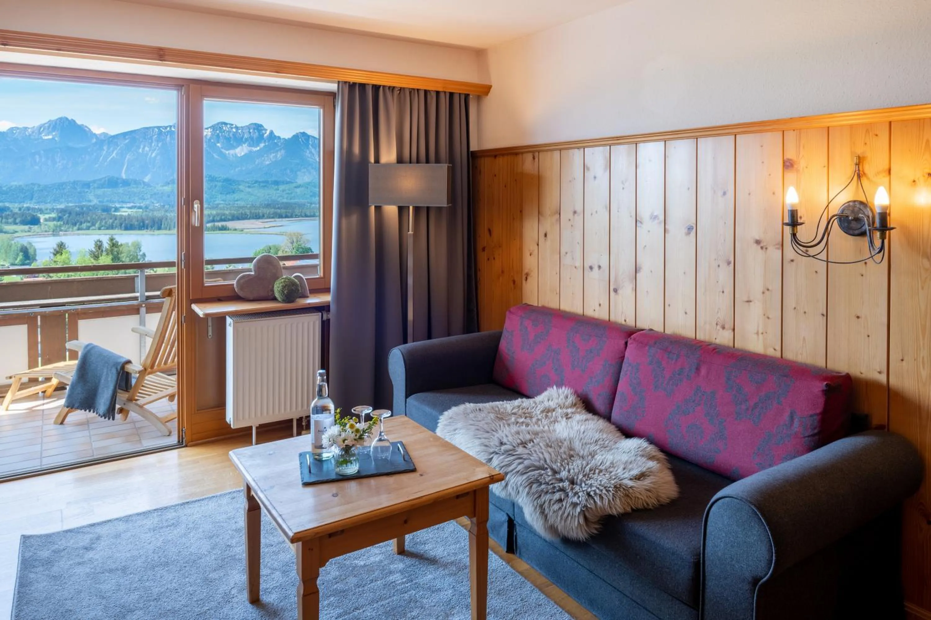 Photo of the whole room in Hartungs Hoteldorf