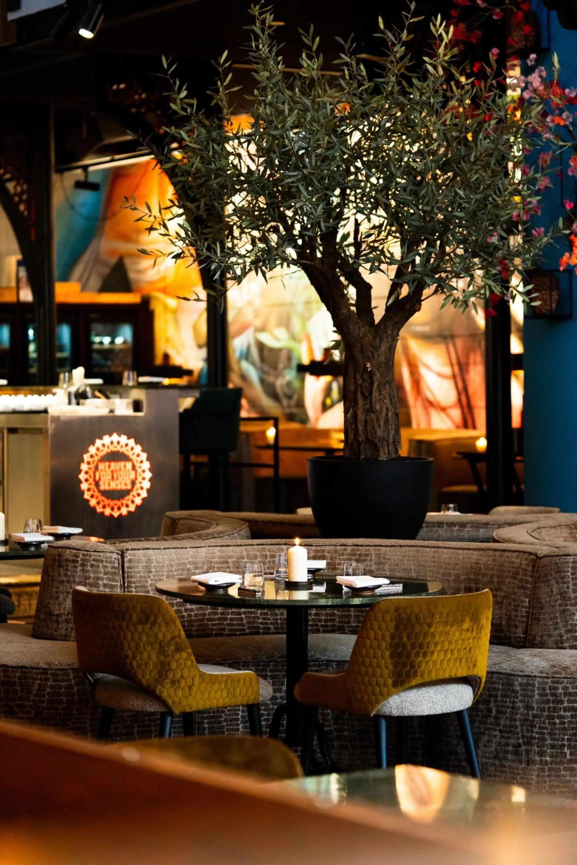 Restaurant/places to eat in Boutiquehotel The Church