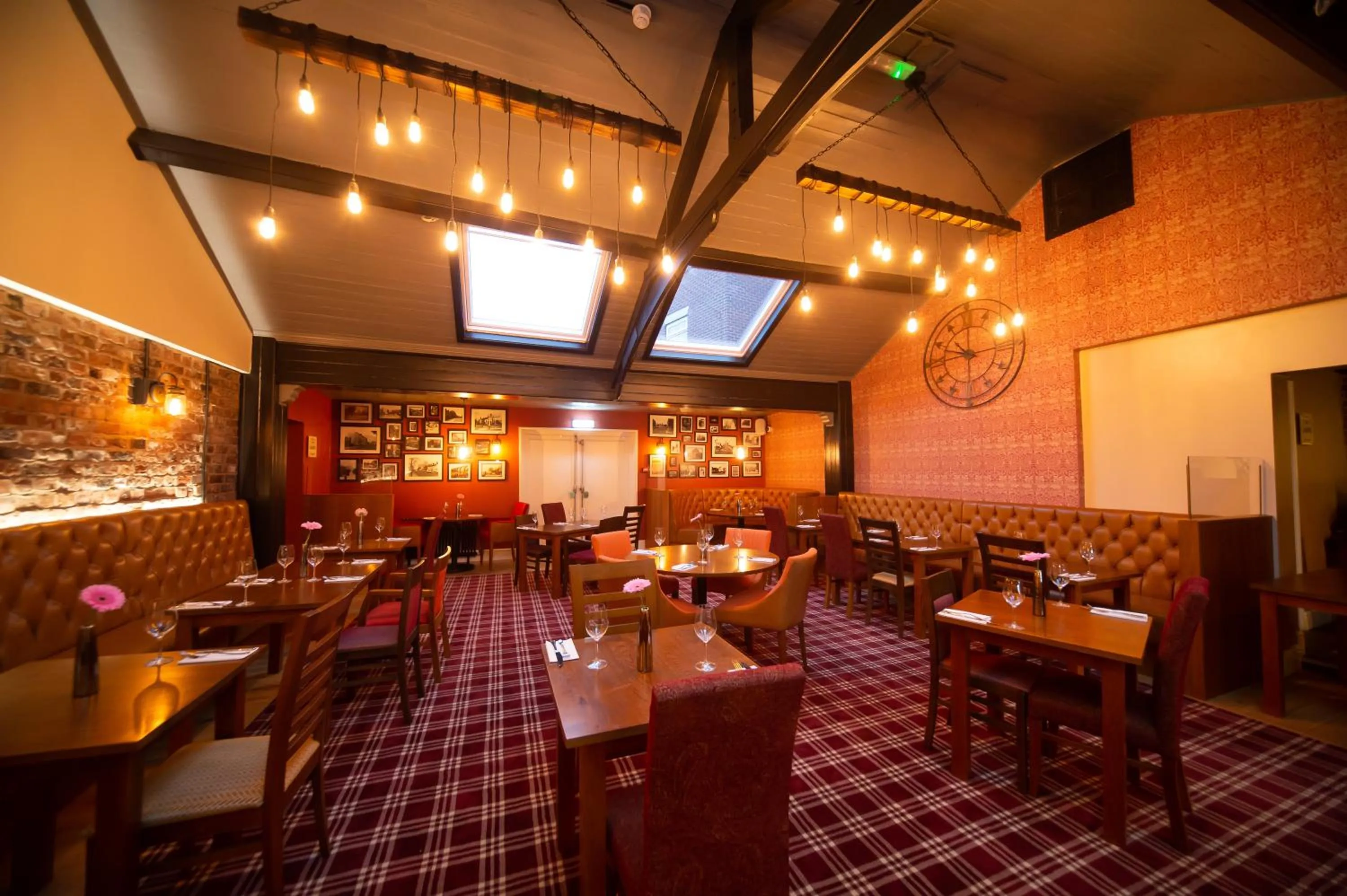 Restaurant/places to eat in The Kirkfield Hotel