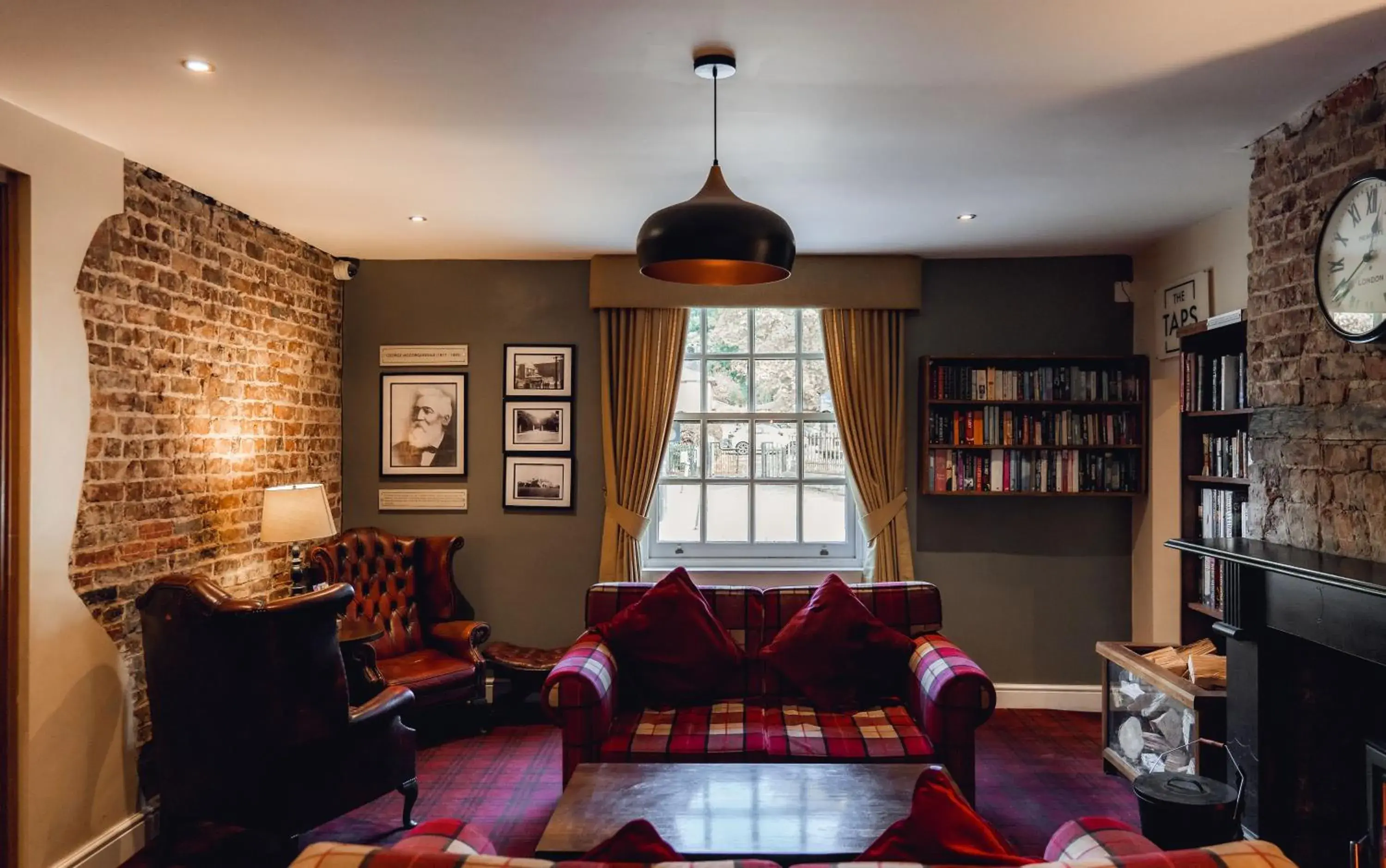 Lounge or bar in The Kirkfield Hotel Lounge or bar in The Kirkfield Hotel