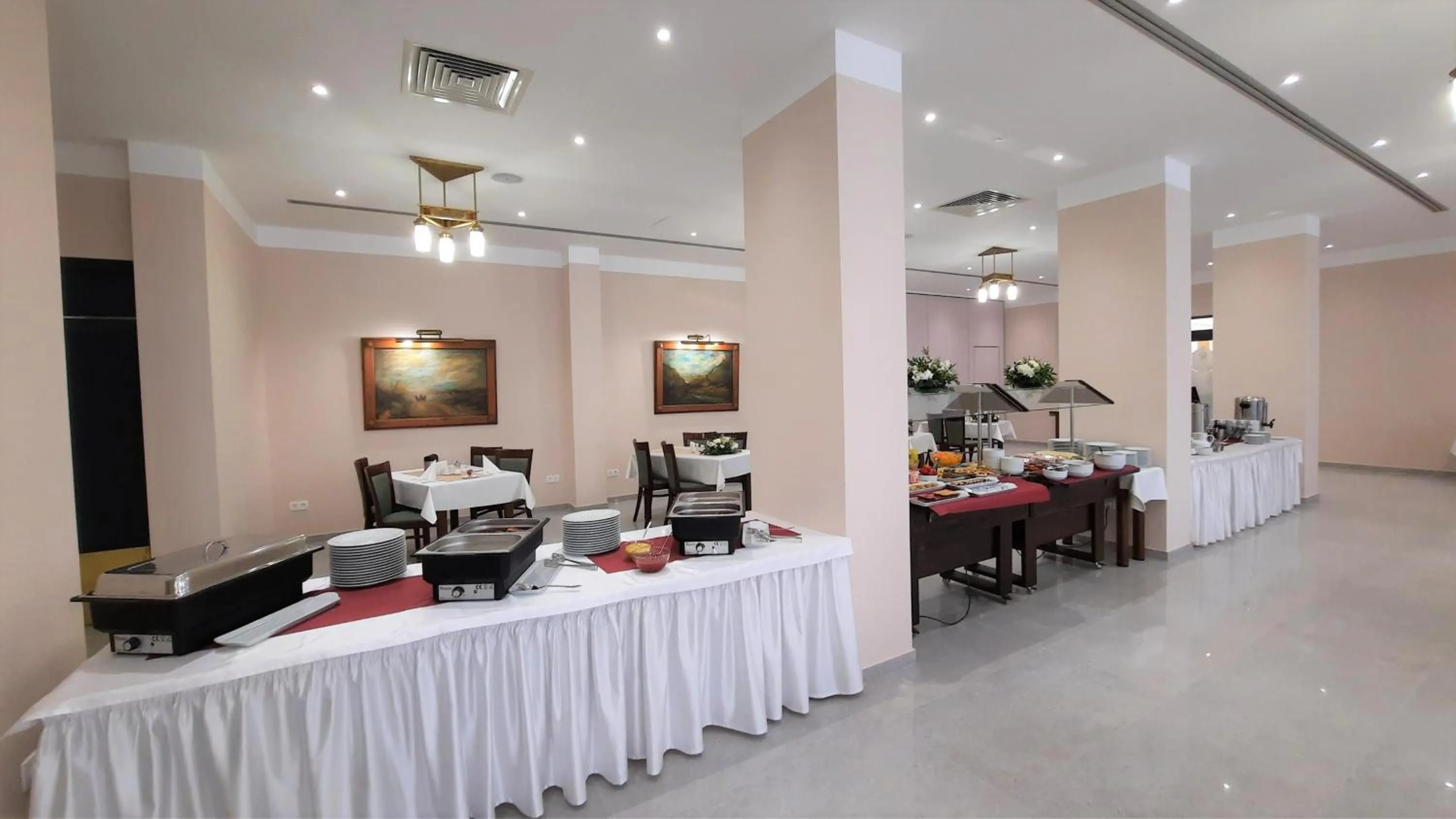 Restaurant/places to eat in Hotel Küküllő - Târnava