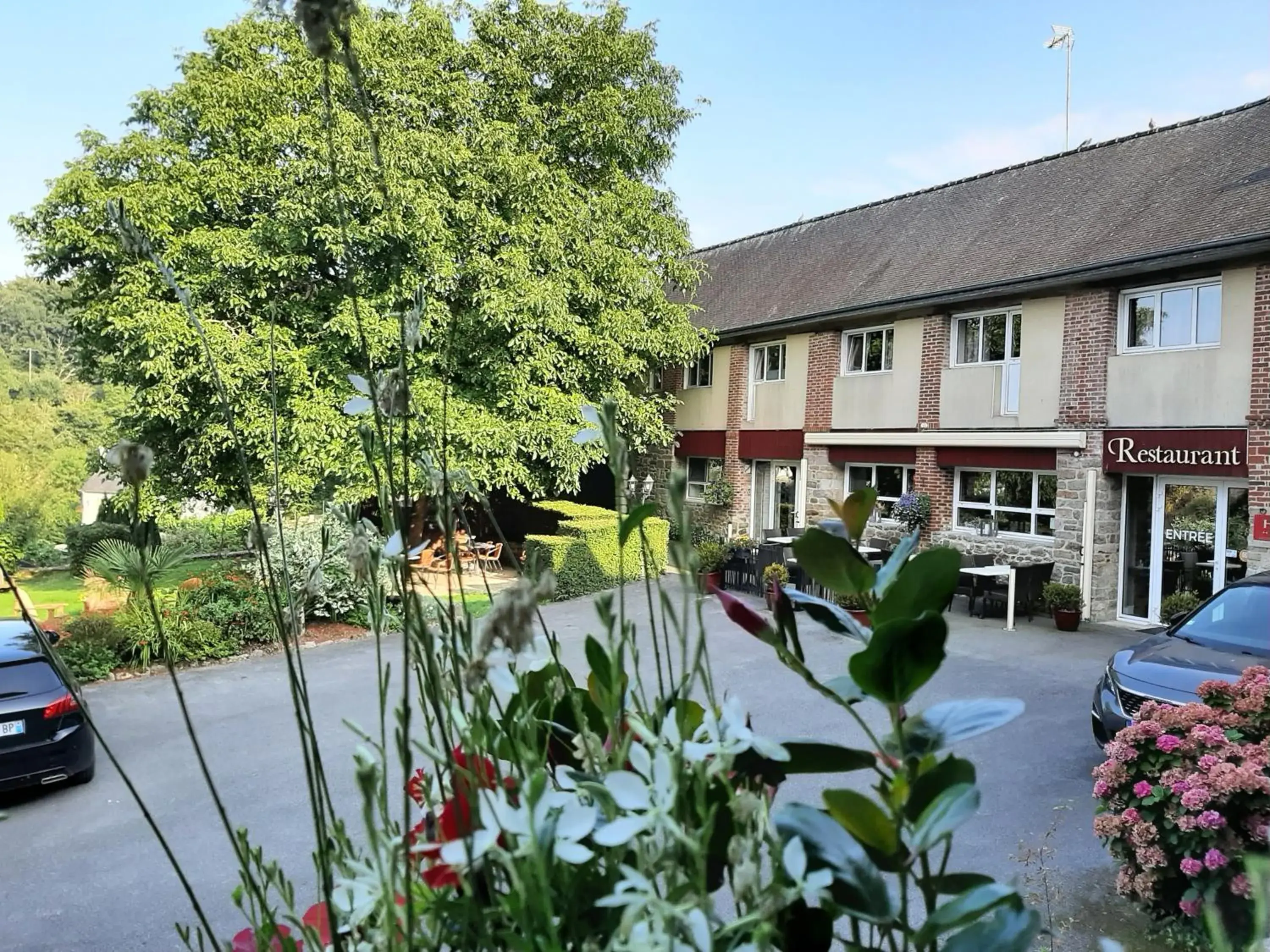 Hostellerie de la Poterne Hostellerie de la Poterne