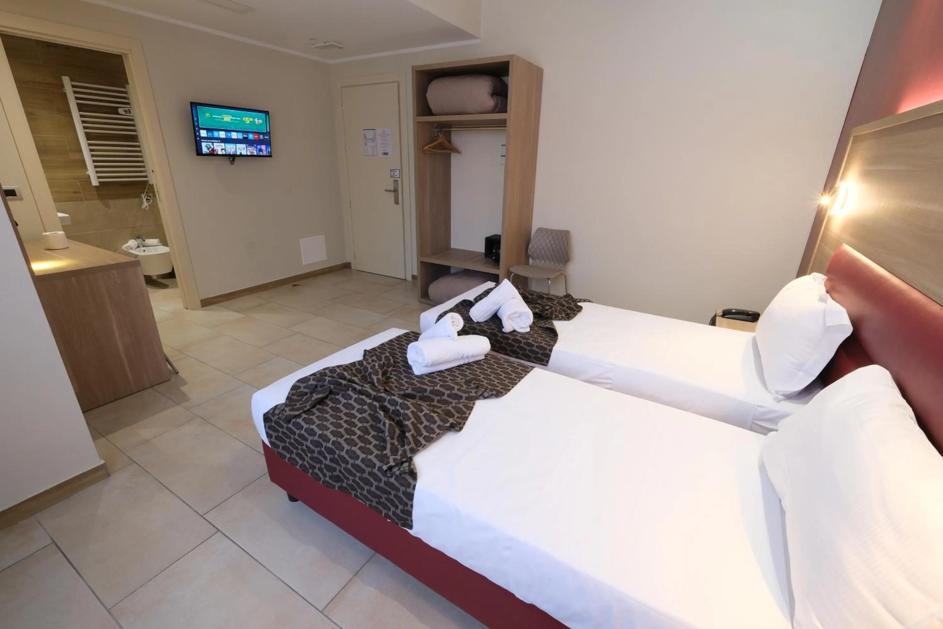 Bedroom, Bed in Hotel Giacosa