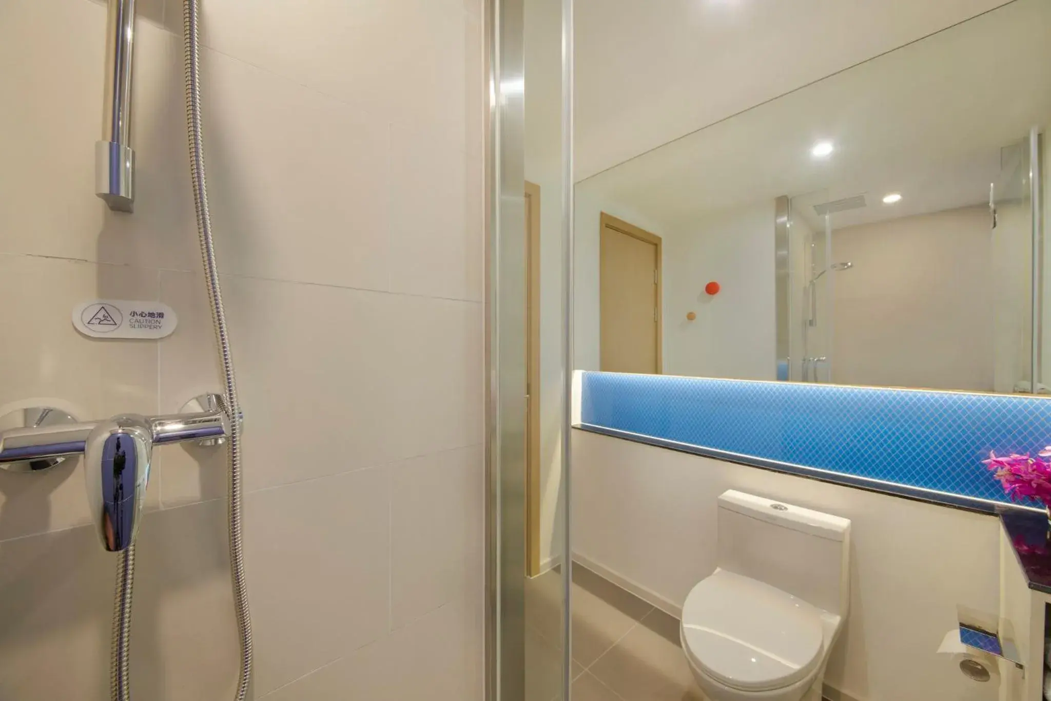 High Floor Standard Twin Room in Holiday Inn Express Zhangjiagang East by IHG High Floor Standard Twin Room in Holiday Inn Express Zhangjiagang East by IHG