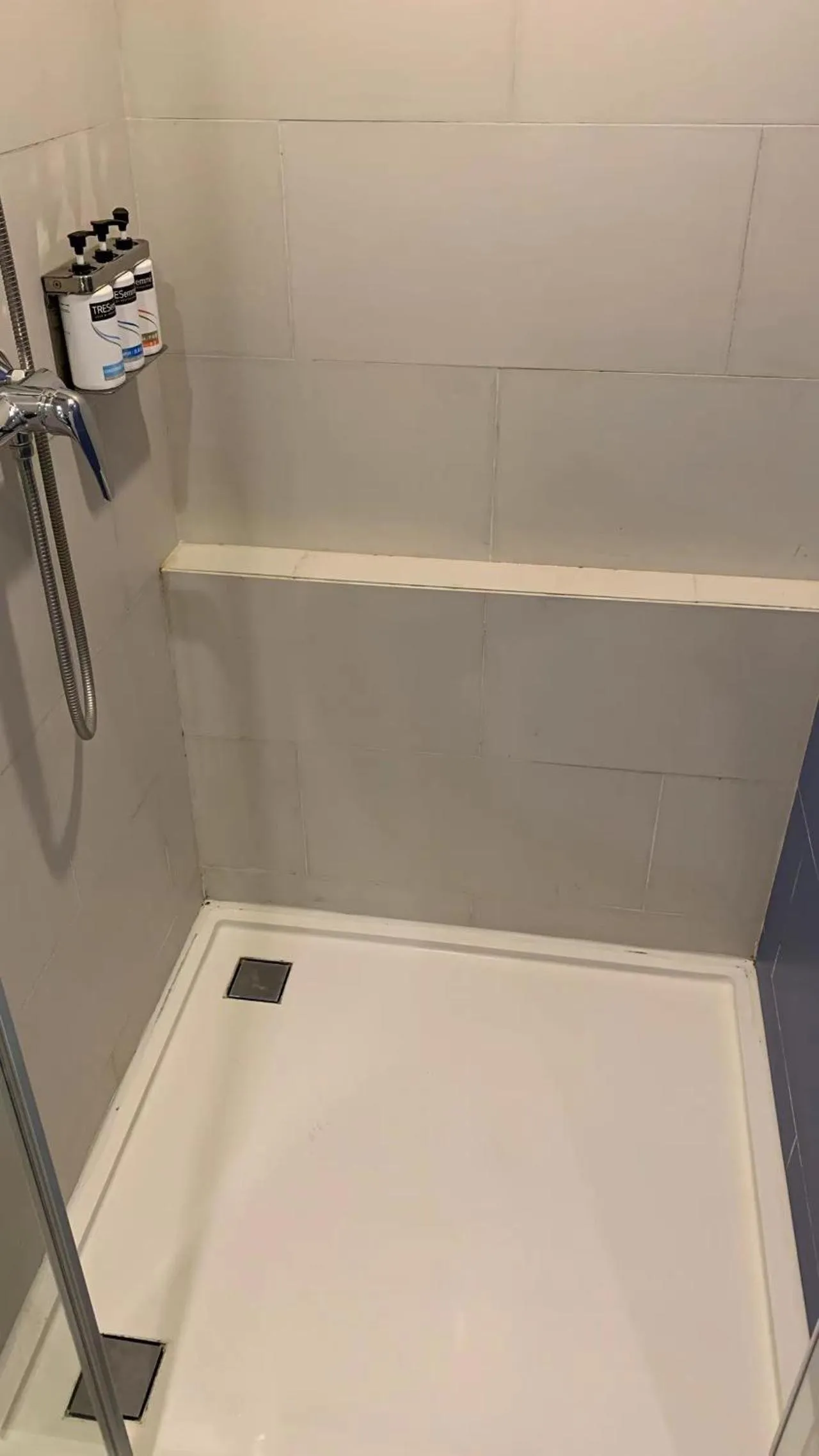 Shower in Holiday Inn Express Zhangjiagang East by IHG